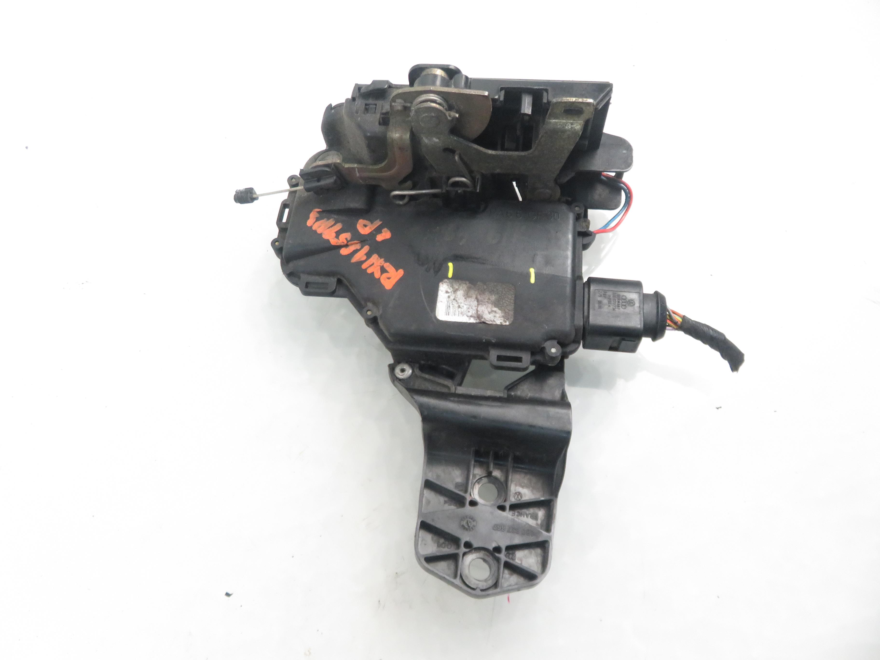 VOLKSWAGEN Beetle 2 generation (1998-2012) Front Left Door Lock 3B1837015A 22489235