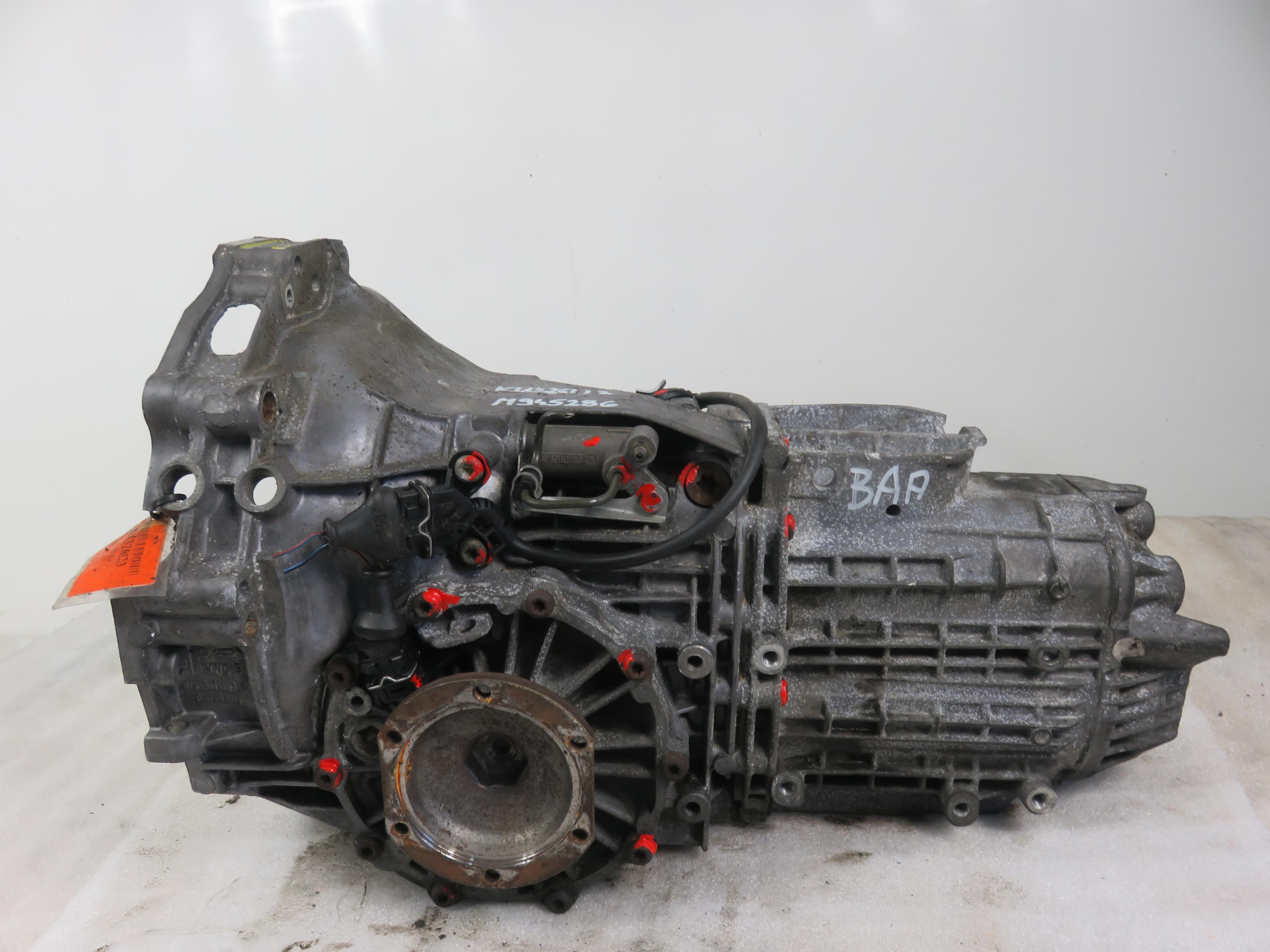 AUDI 80 B4 (1991-1996) Gearbox BAA 23715418