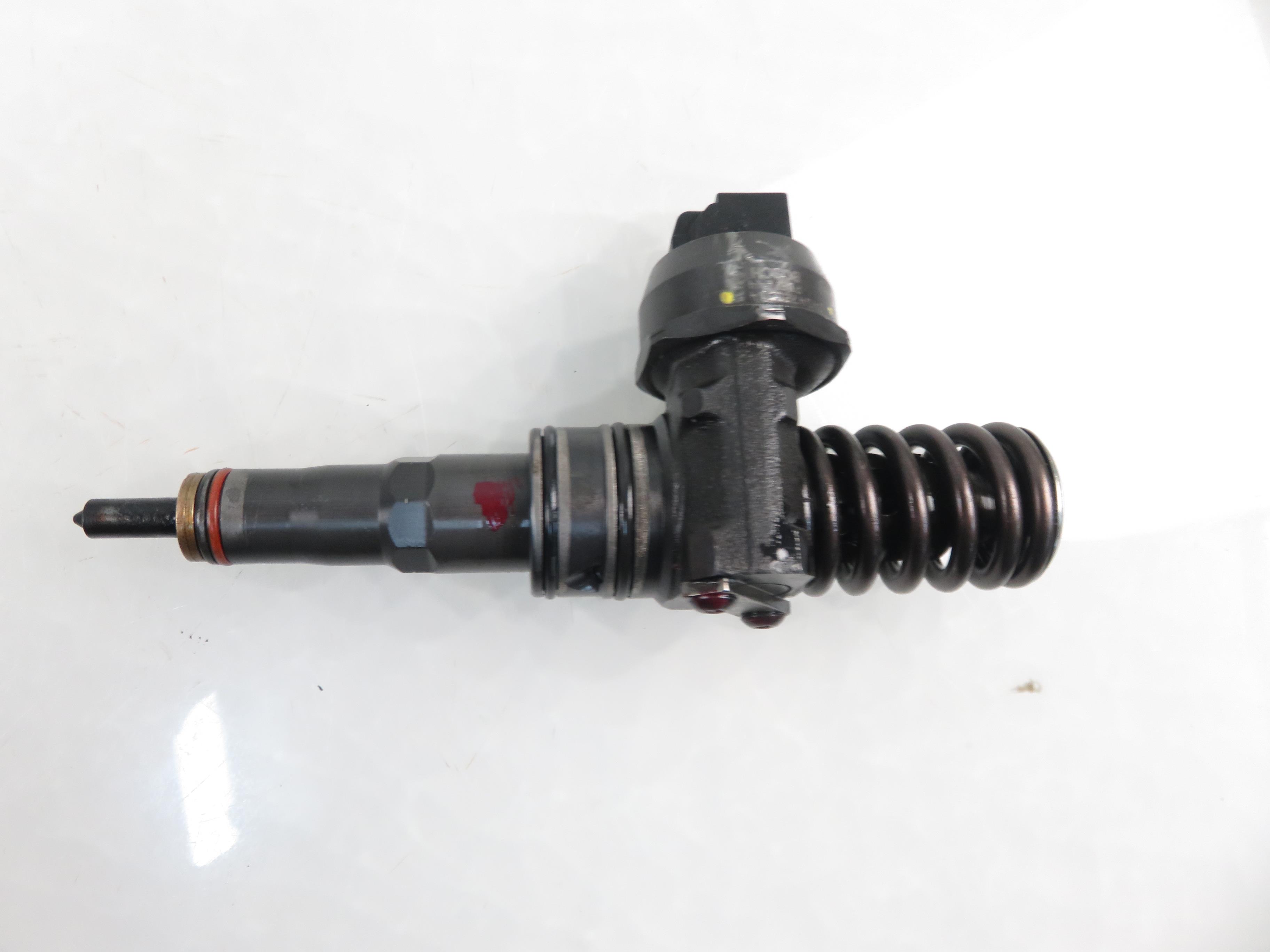 SEAT Ibiza 4 generation (2008-2017) Oil Injector 038130073BP, 0414720314 22604616