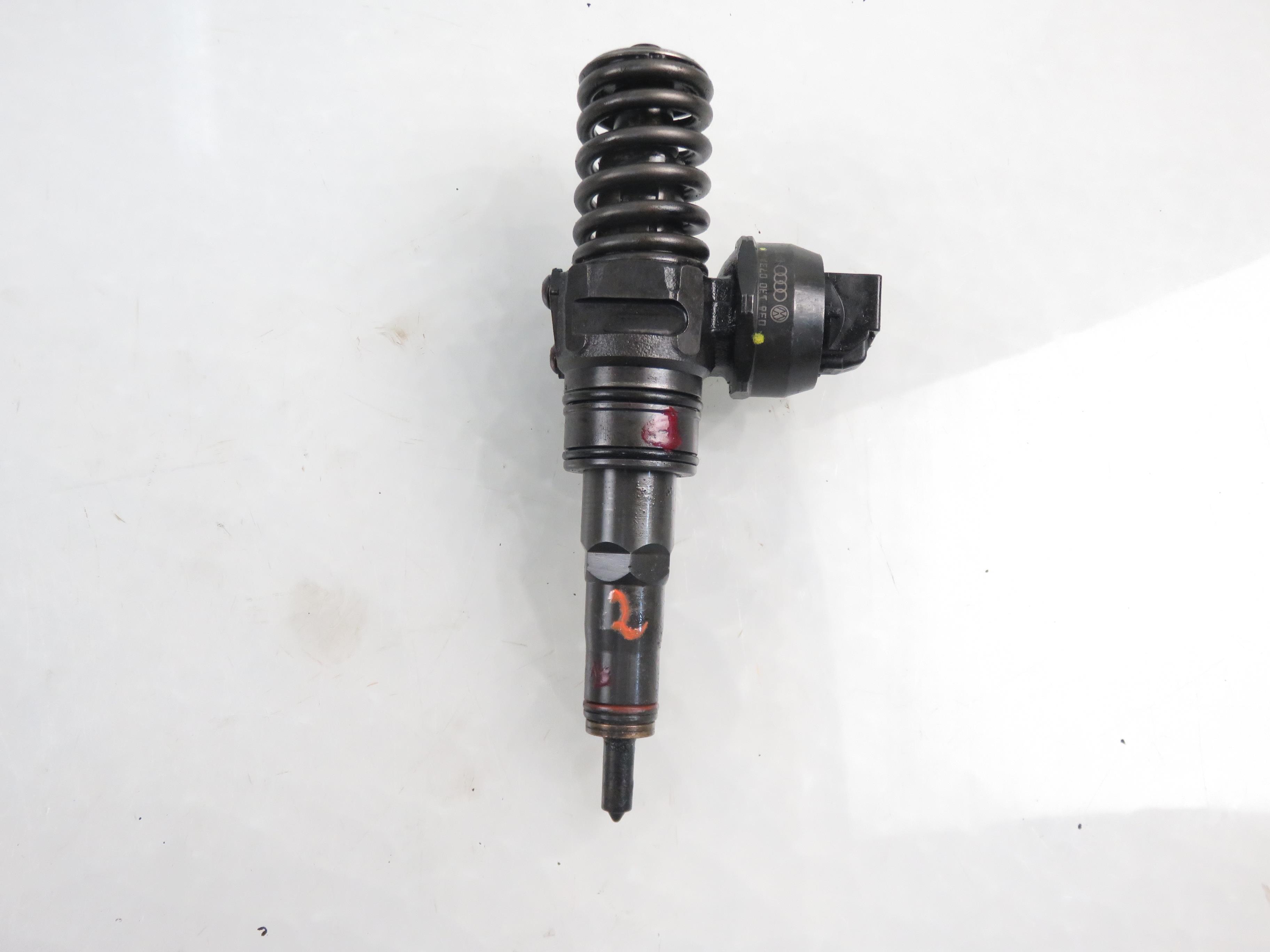 SEAT Ibiza 3 generation (2002-2008) Oil Injector 038130073AG, 0414720215 22604617