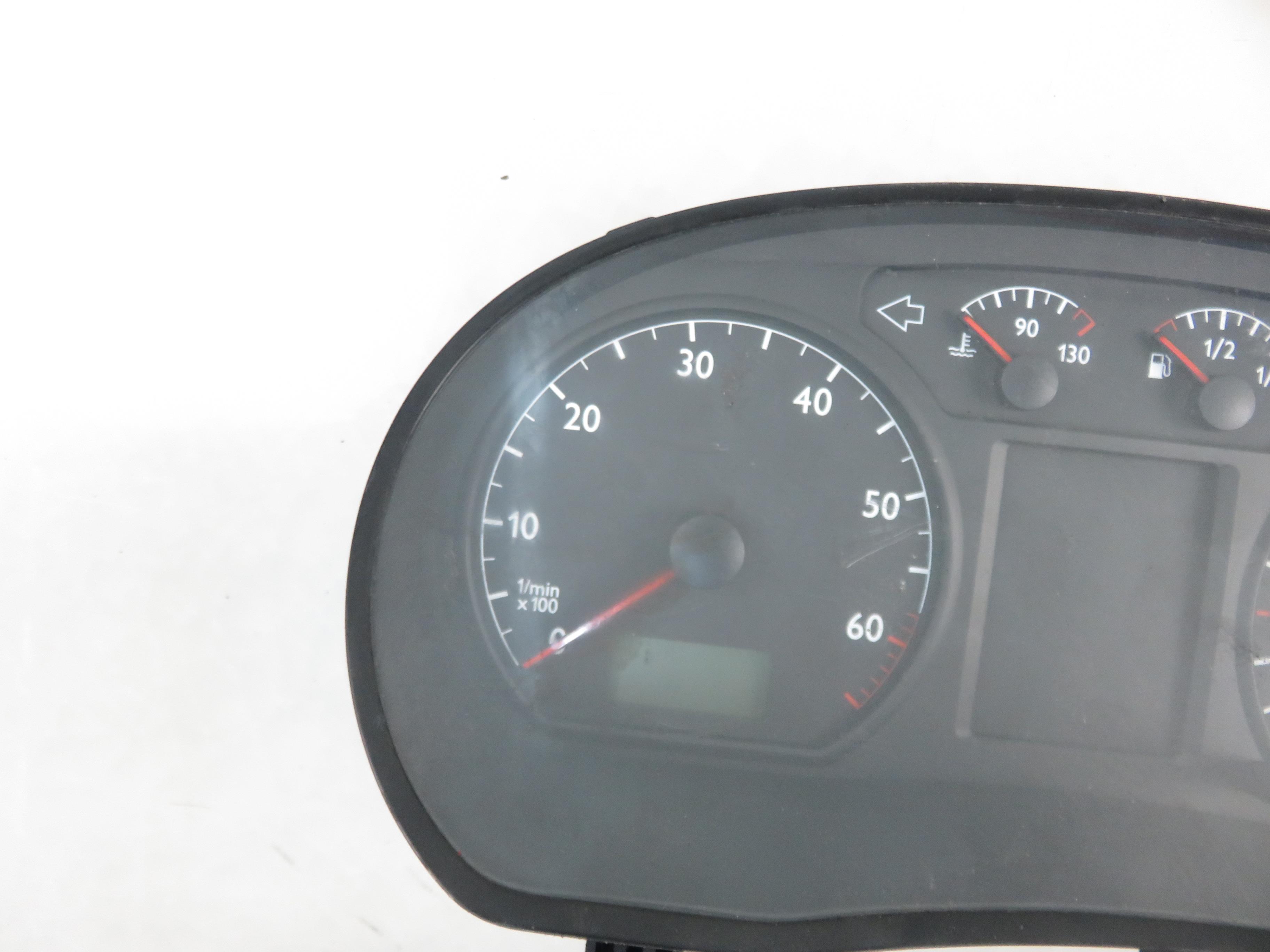 VOLKSWAGEN Polo 4 generation (2001-2009) Speedometer 6Q0920800 22911638