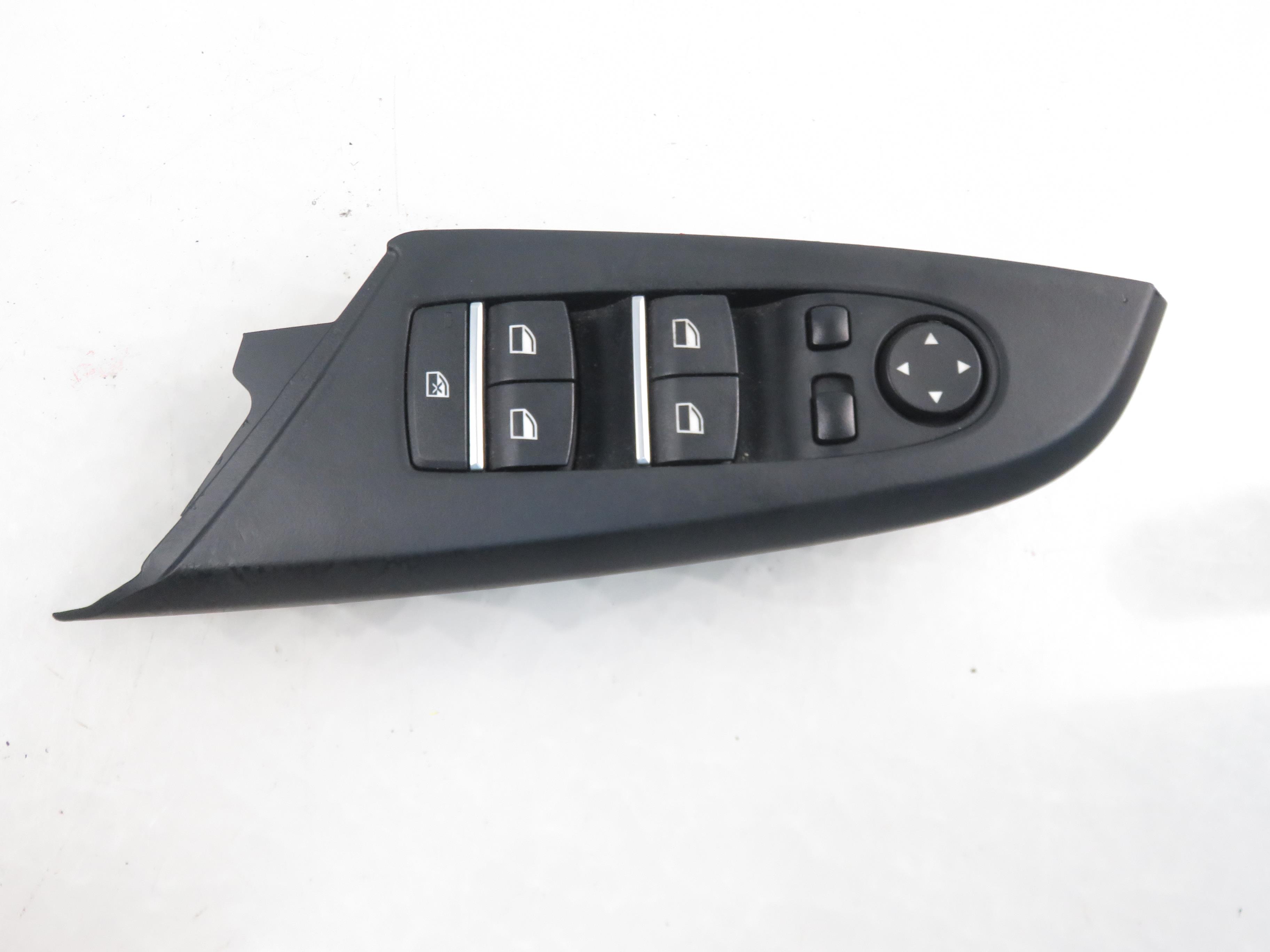 BMW X3 F25 (2010-2017) Front Left Door Window Switch 9208111 22929563