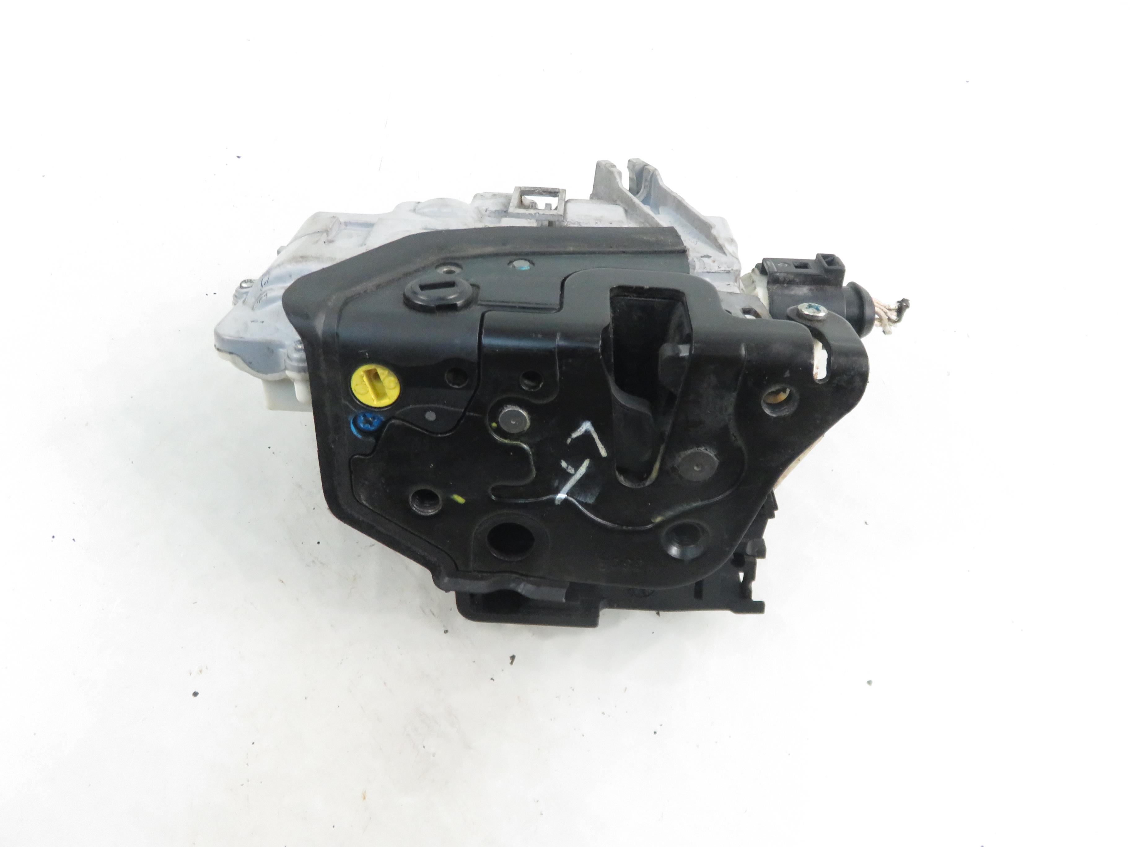 VOLKSWAGEN Passat B6 (2005-2010) Serrure de porte arrière gauche 3C4839015A 22982442