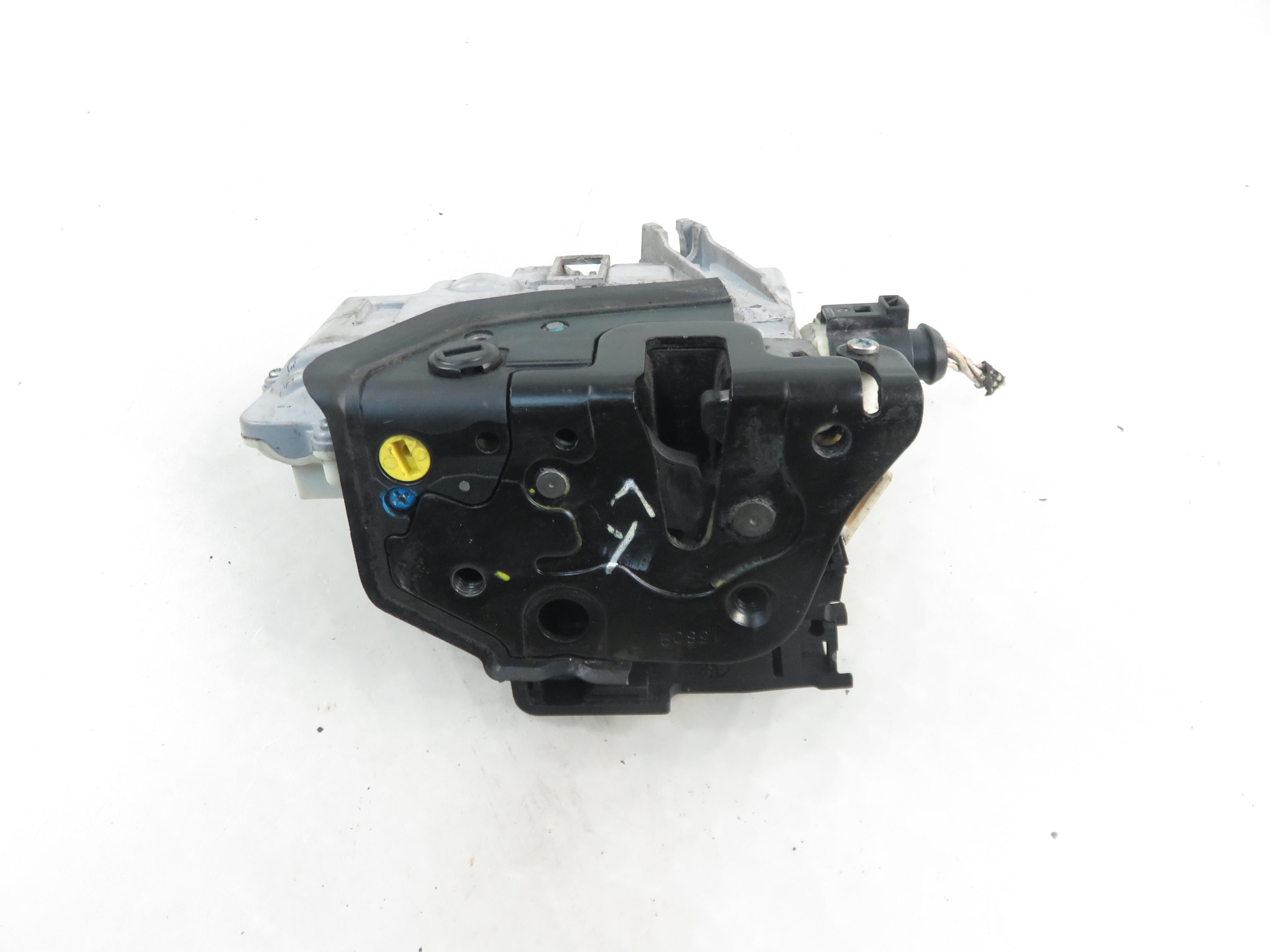 VOLKSWAGEN Passat B6 (2005-2010) Serrure de porte arrière gauche 3C4839015A 22982442