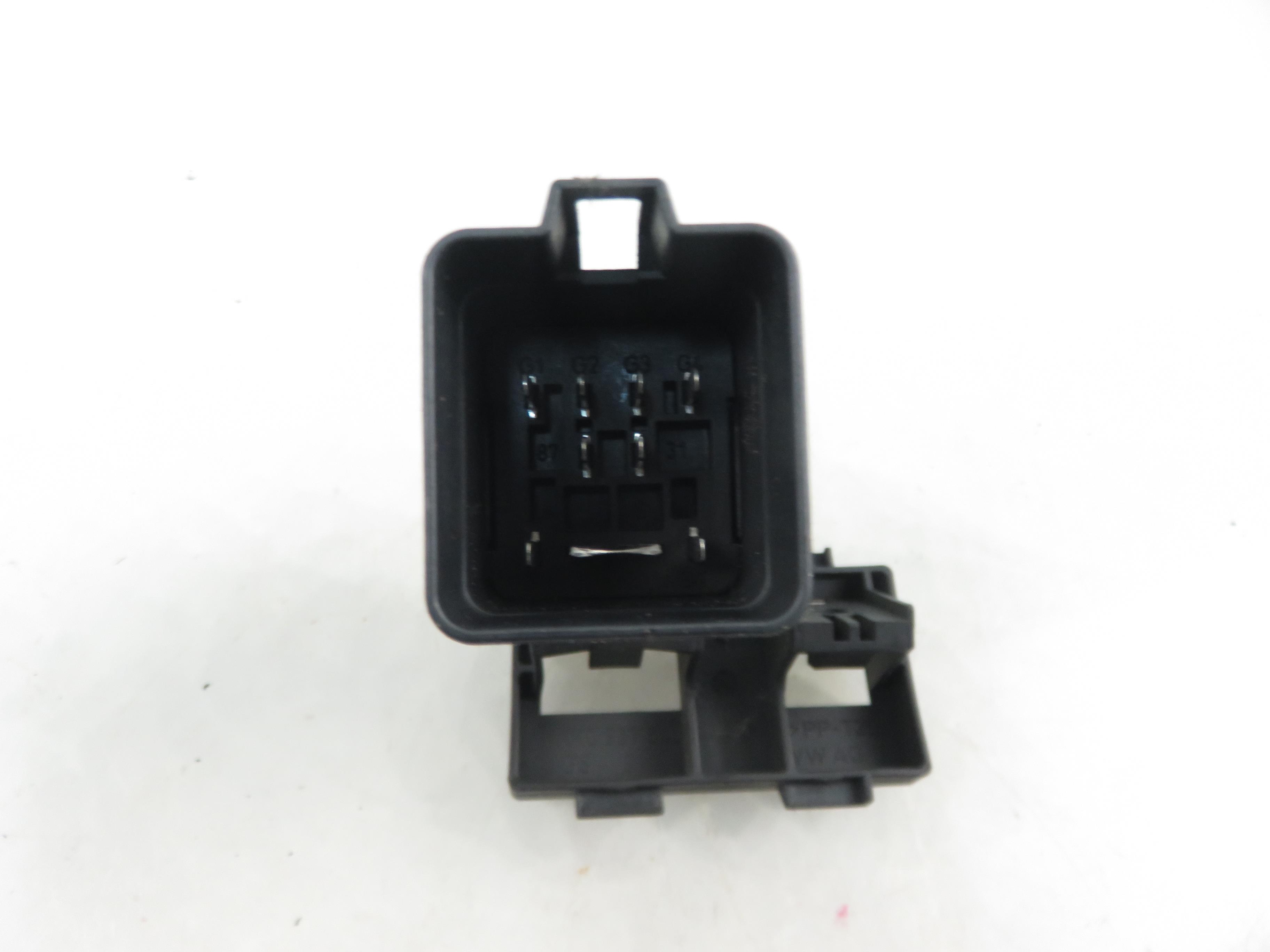 VOLKSWAGEN Golf 5 generation (2003-2009) Relays 03G907282A,0522120505 22982512