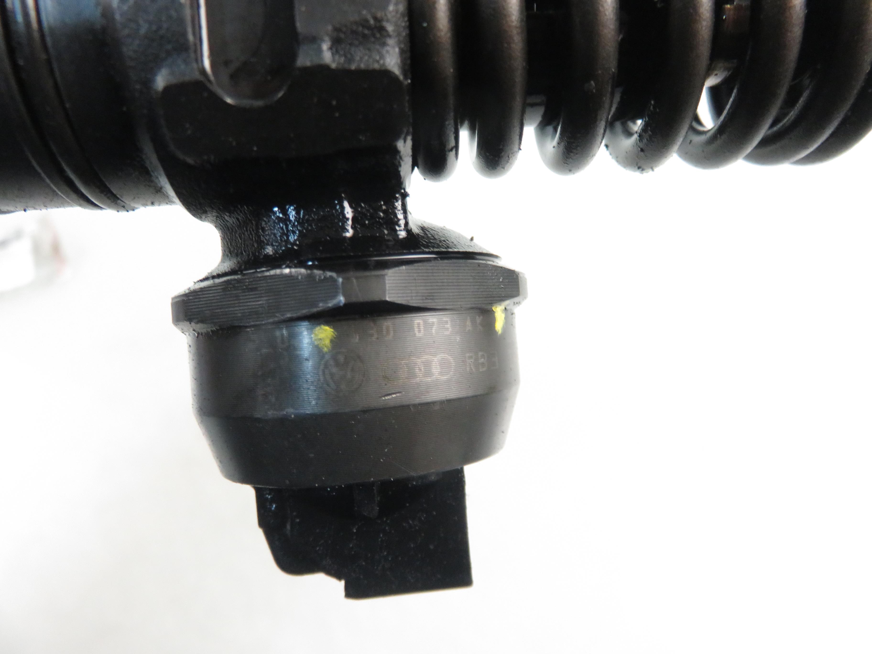 SEAT Alhambra 1 generation (1996-2010) Injector de ulei 038130073AK,0414720038 22964872