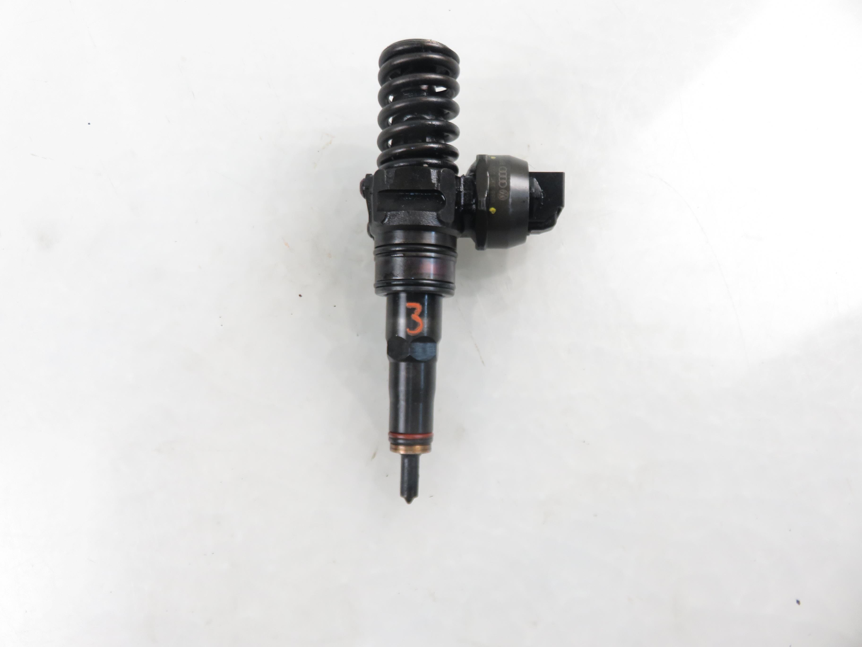 VOLKSWAGEN Passat B6 (2005-2010) Oil Injector 038130073BK,0414720306 23402393