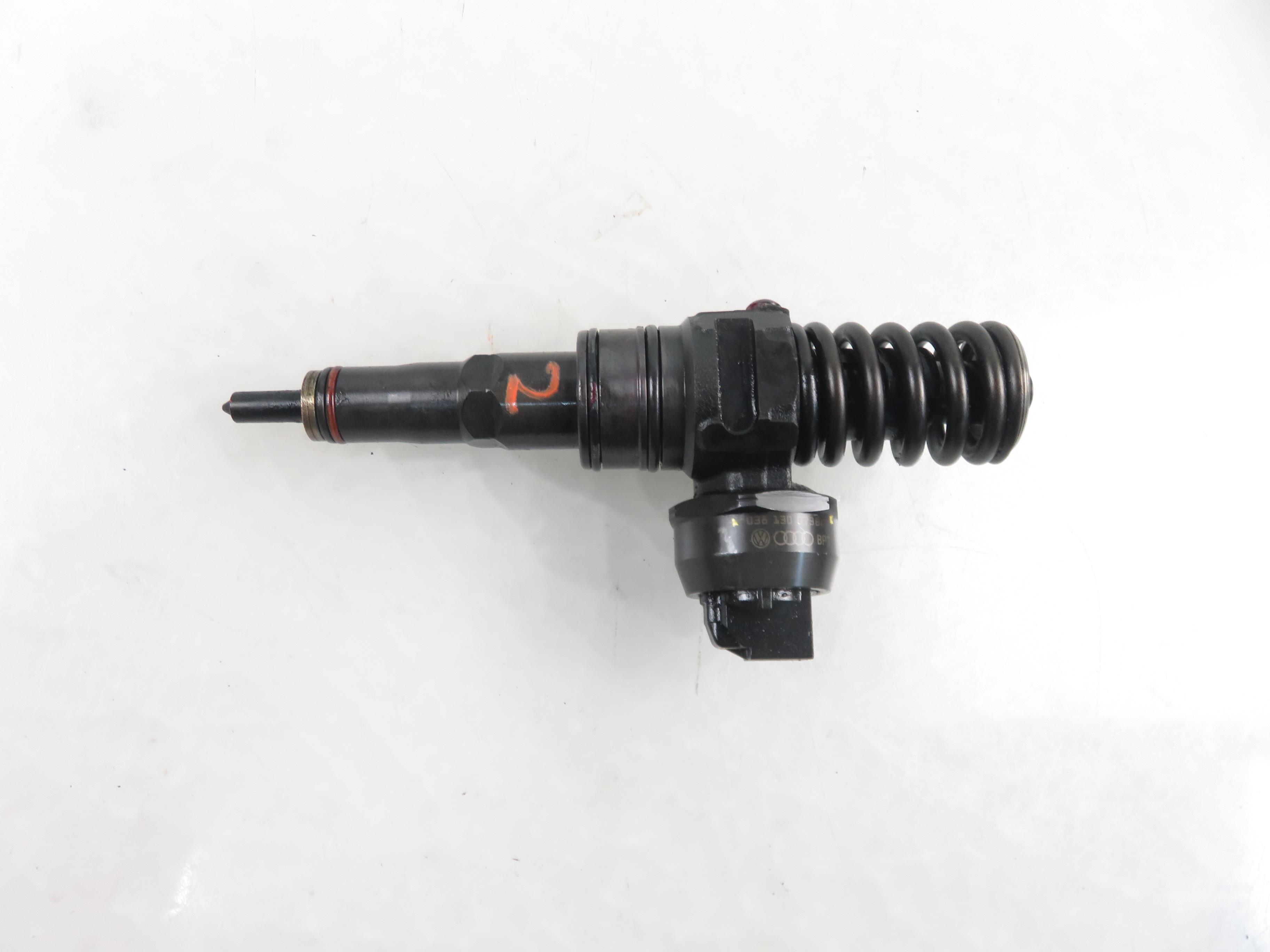 VOLKSWAGEN Passat B6 (2005-2010) Oil Injector 038130073BK, 0414720306 23073346