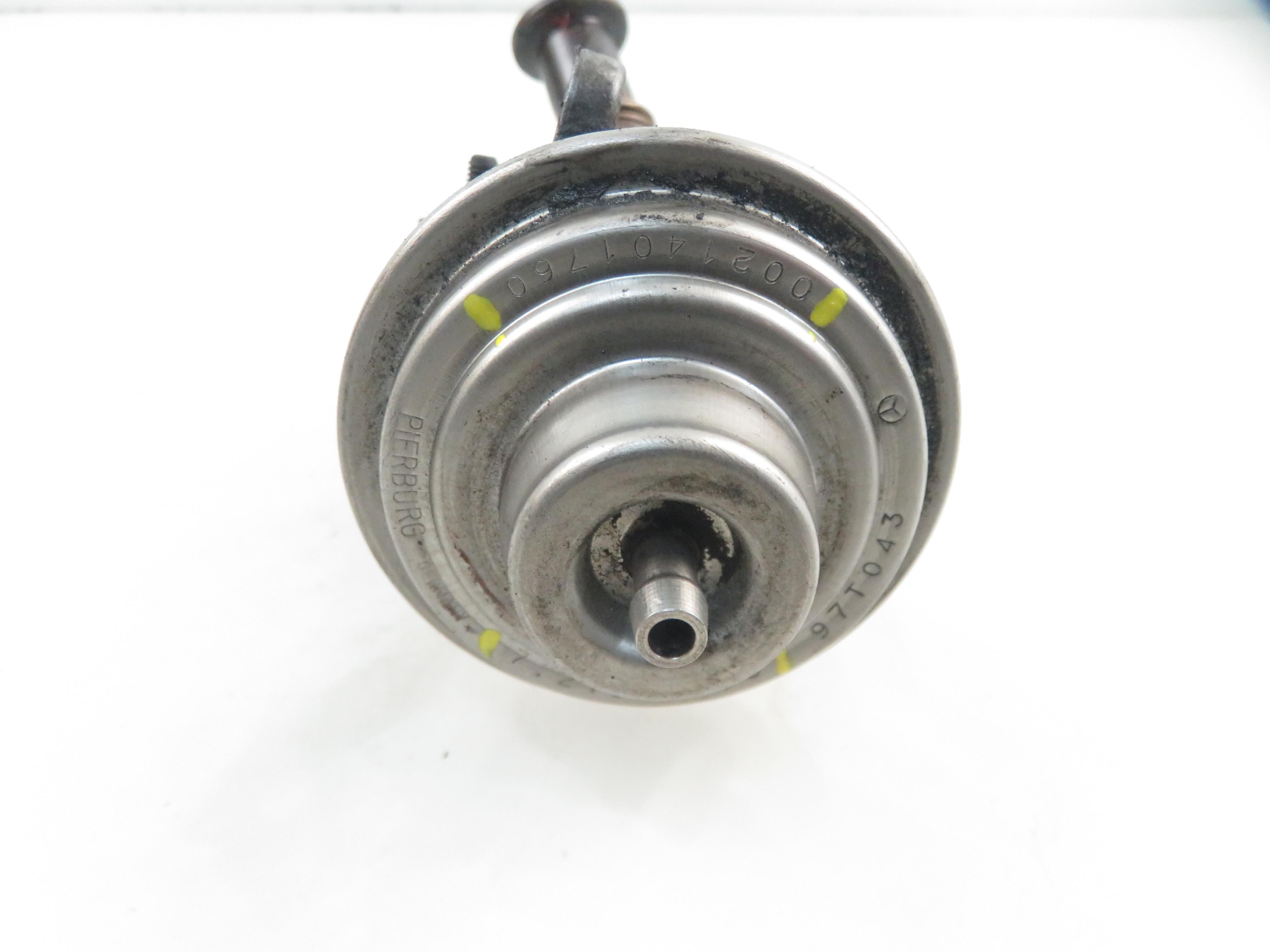 MERCEDES-BENZ C-Class W202/S202 (1993-2001) EGR Valve 0021401760, 72194903 23315961