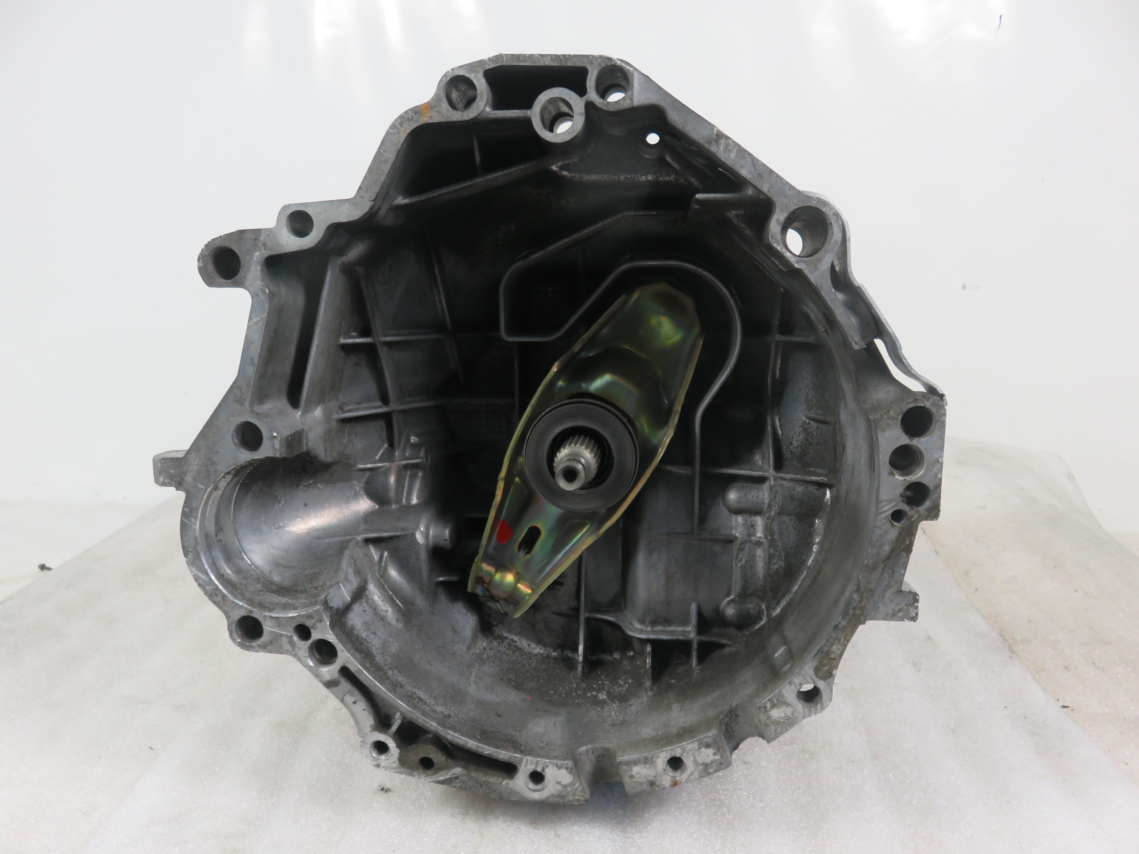 VOLKSWAGEN Passat B5 (1996-2005) Gearbox FHN 25104669