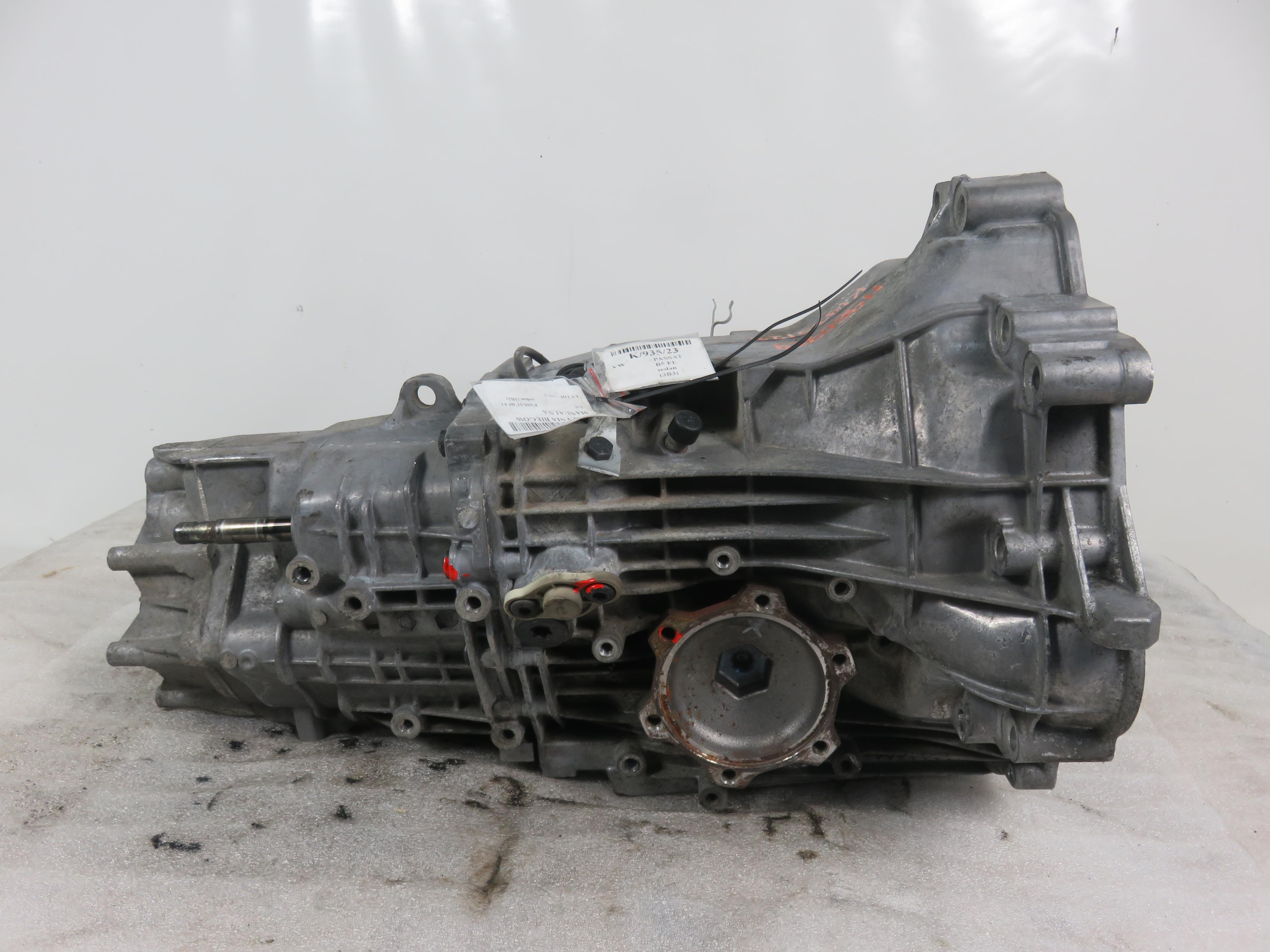 VOLKSWAGEN Passat B5 (1996-2005) Gearbox FHN 25104669