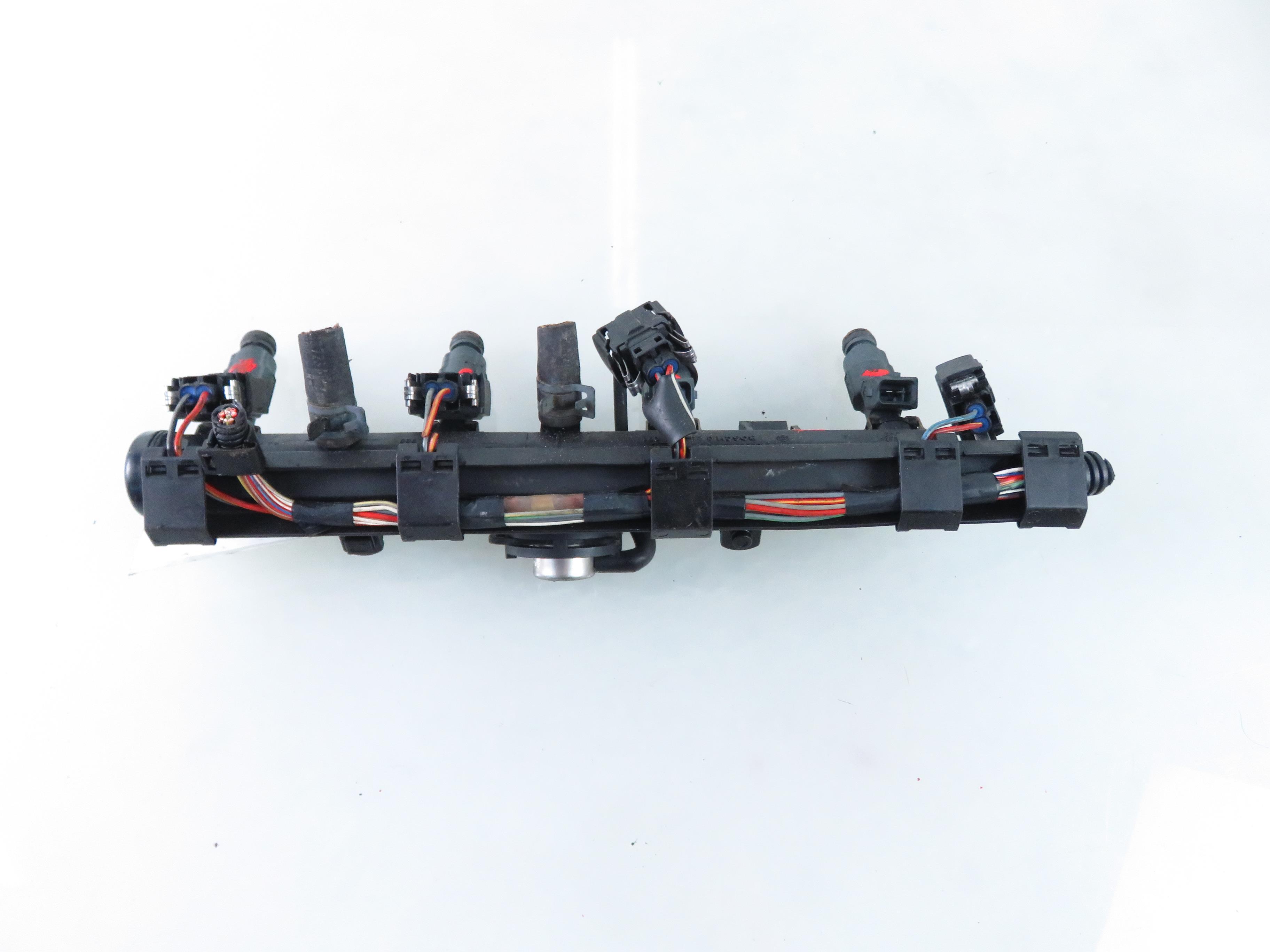 VOLKSWAGEN Polo 3 generation (1994-2002) Fuel Rail 030906031J, 0280155919, 030133319AA 23517530