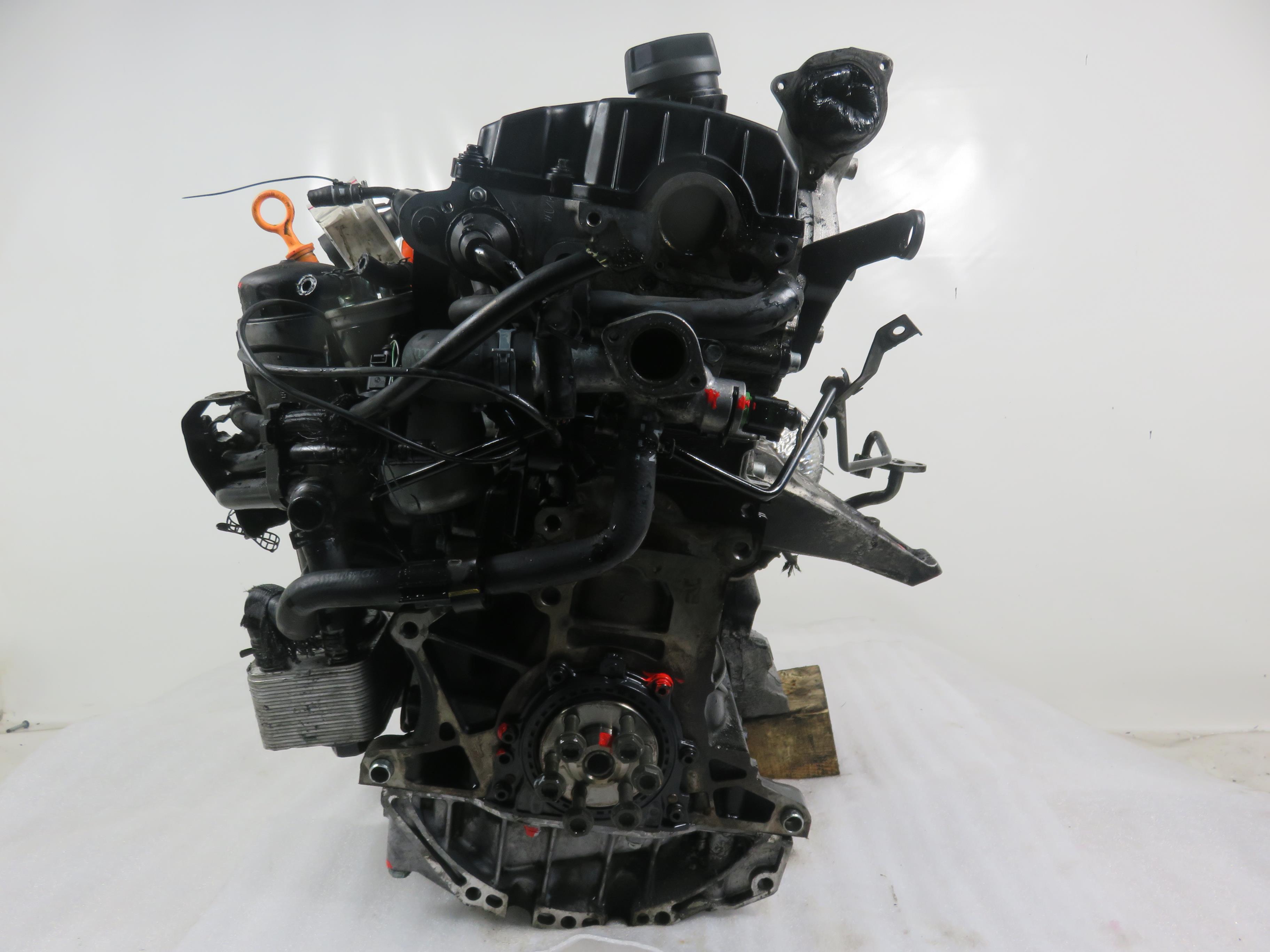 AUDI A4 B6/8E (2000-2005) Engine AWX 24349453