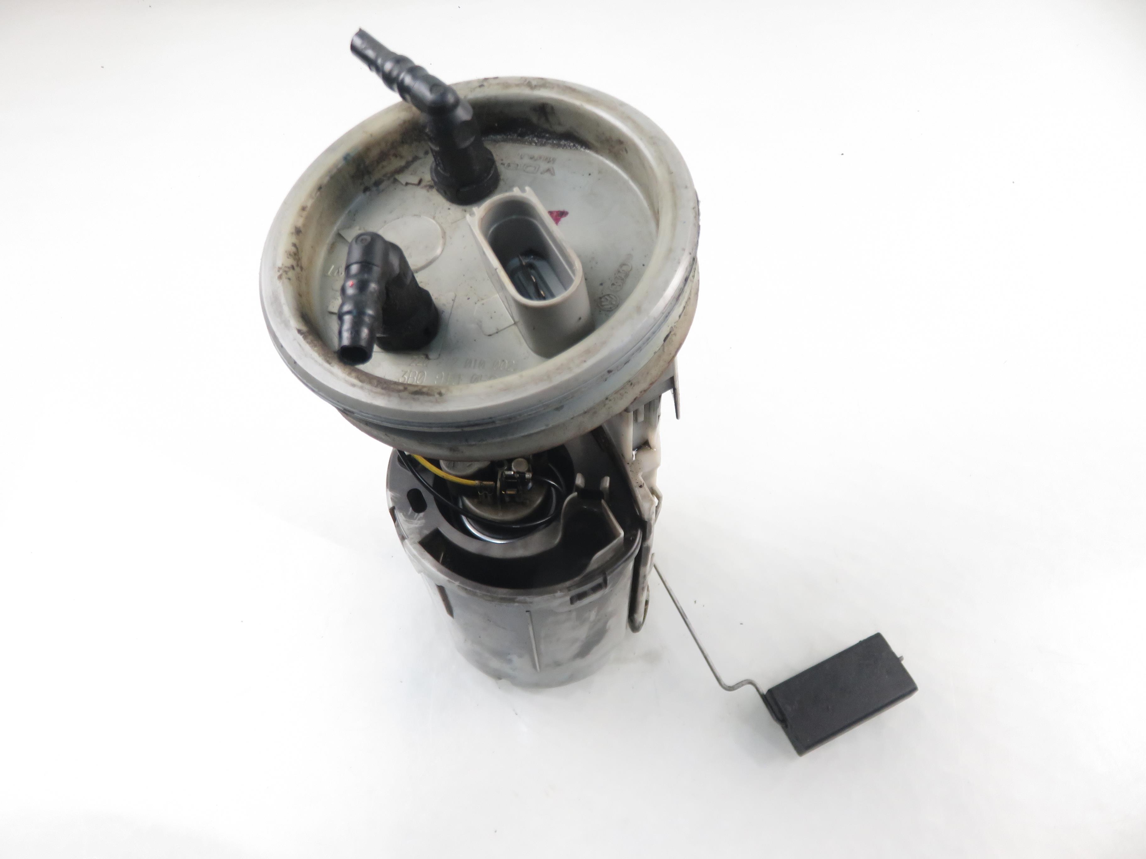 VOLKSWAGEN Passat B5 (1996-2005) Pompe à carburant 3B0919050B 23564461