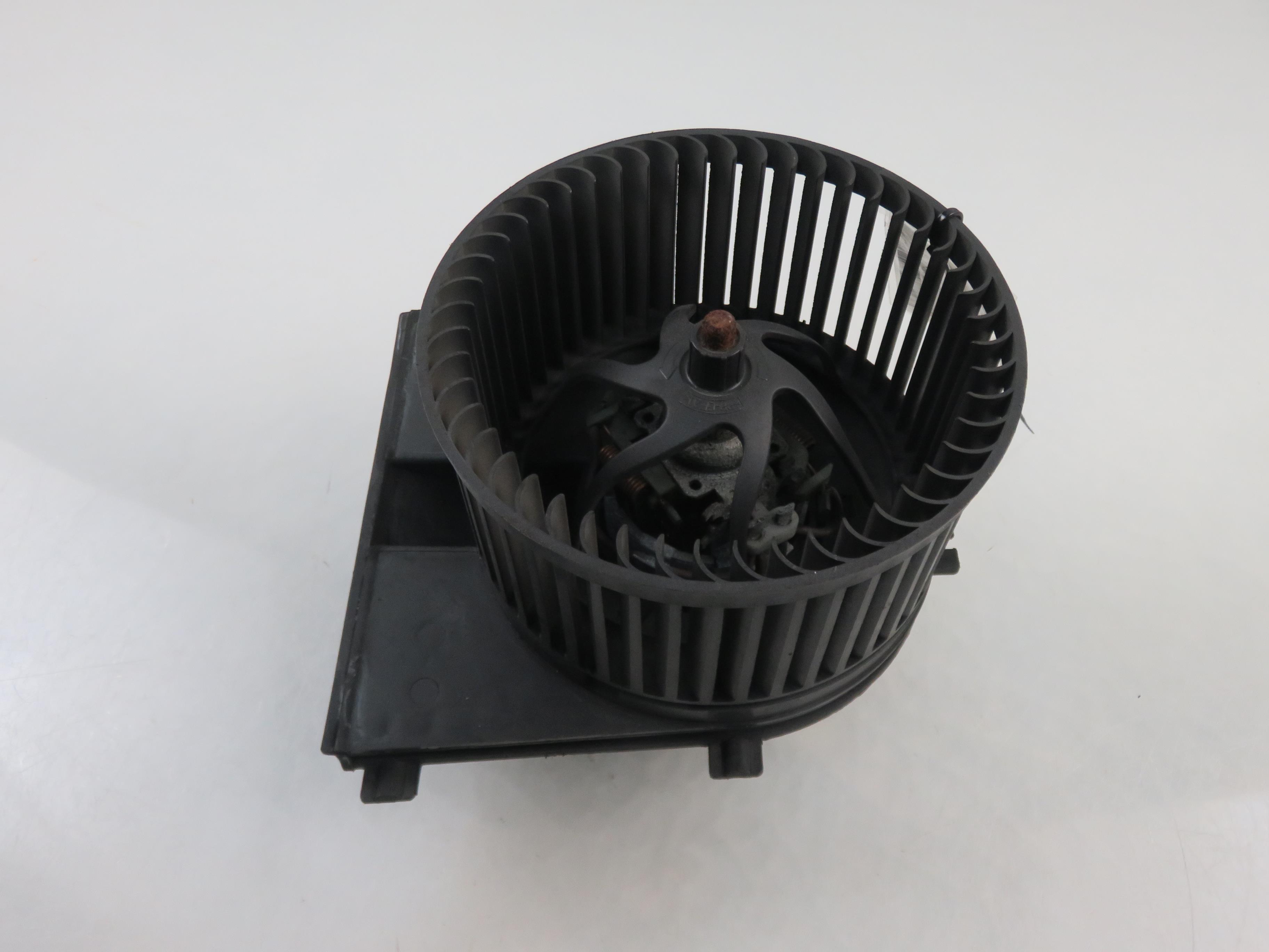 SEAT Leon 1 generation (1999-2005) Releu ventilator 23926993