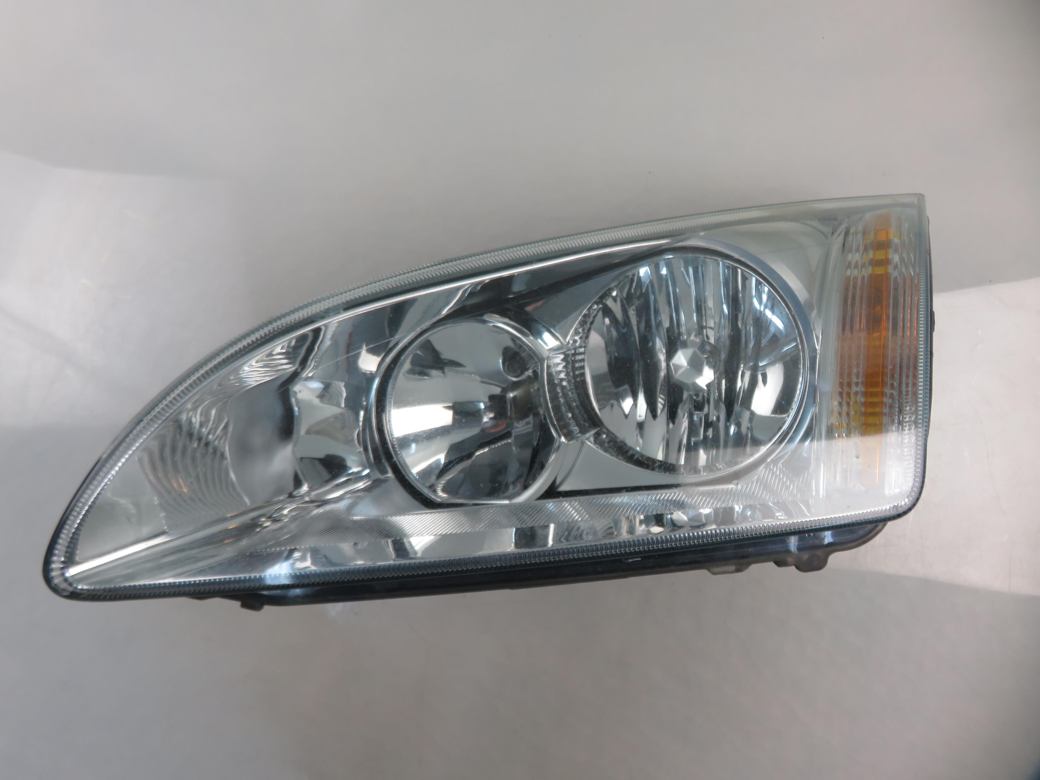 FORD Focus 2 generation (2004-2011) Front Right Headlight 4M5113W030AC 23564350