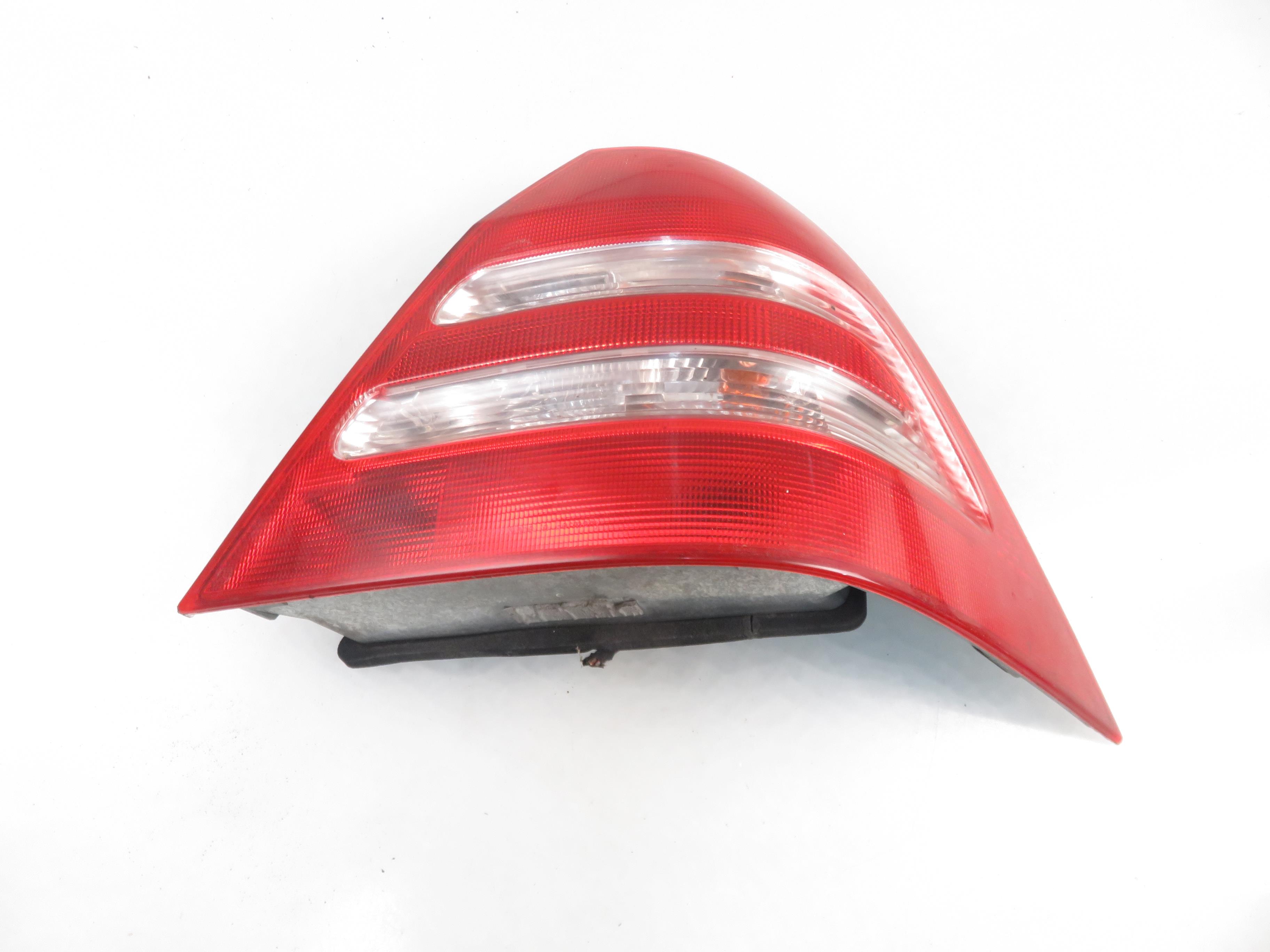 MERCEDES-BENZ C-Class W203/S203/CL203 (2000-2008) Rear Right Taillight Lamp 23715059