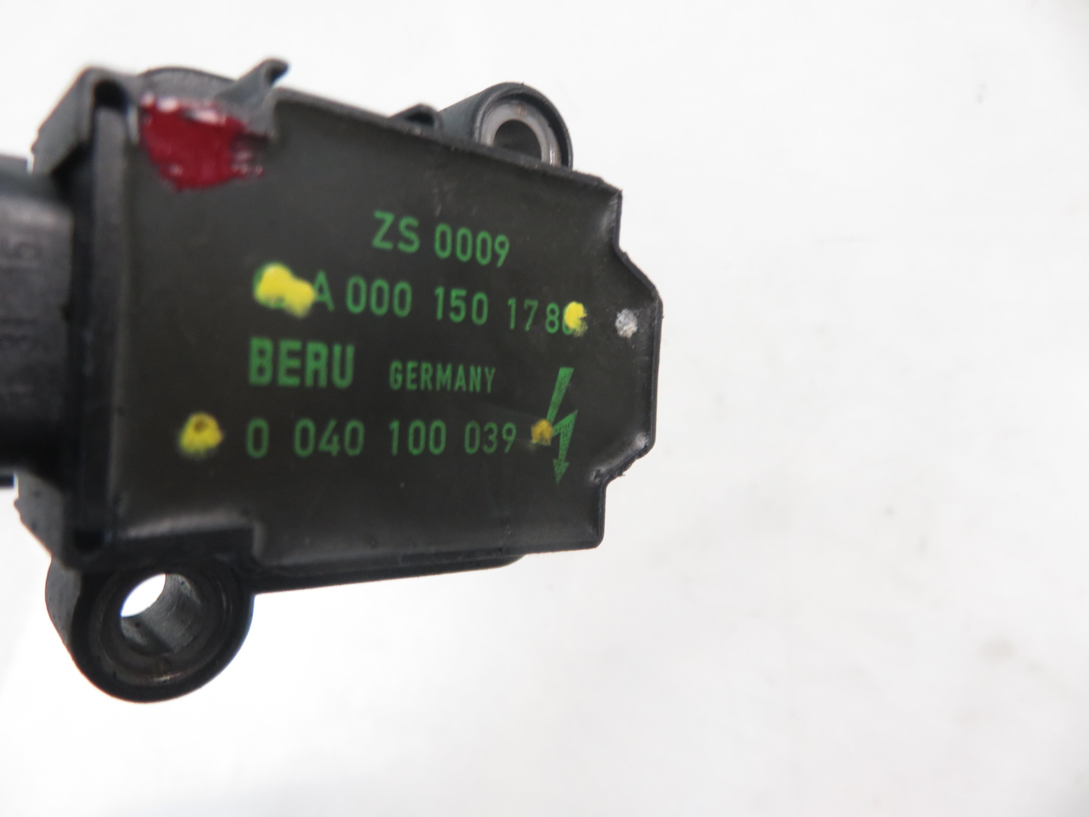 MERCEDES-BENZ C-Class W203/S203/CL203 (2000-2008) Bobine d'allumage haute tension 0001501780, 0040100039 23714957