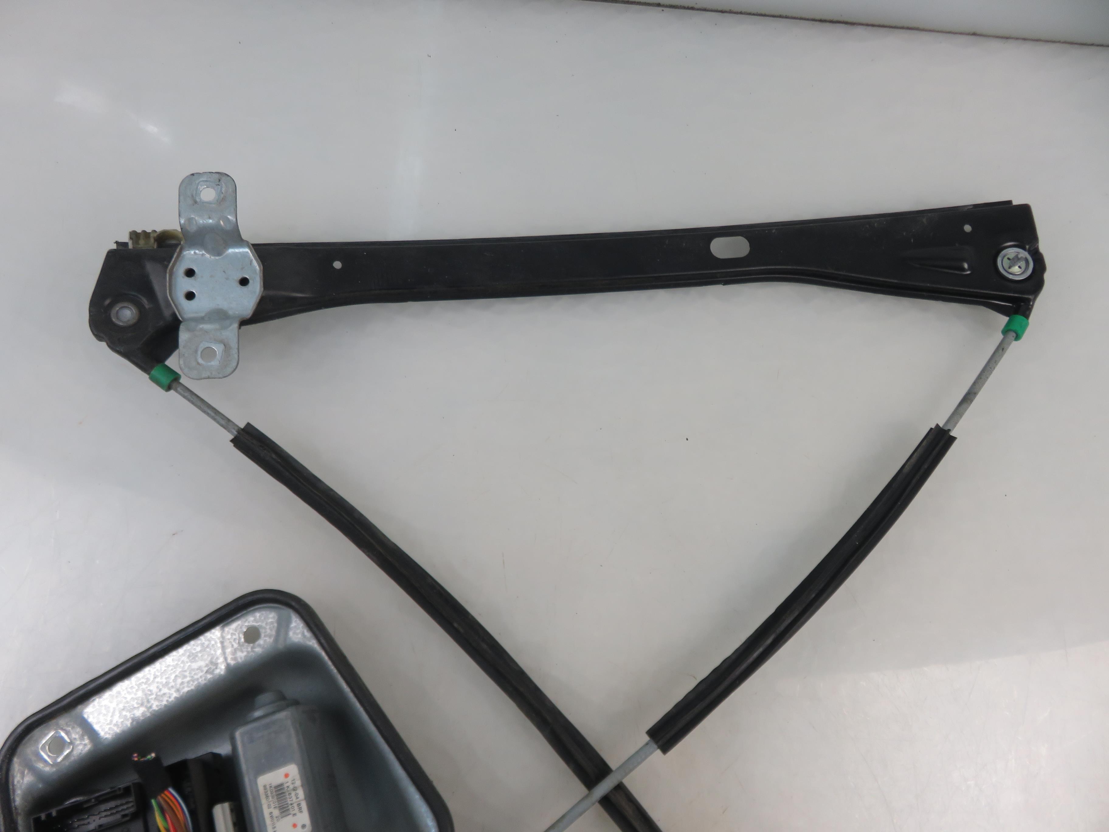 VOLKSWAGEN Golf 5 generation (2003-2009) Regulator de geam ușă stânga față 1K0955793C, 1K4837401E 23819872