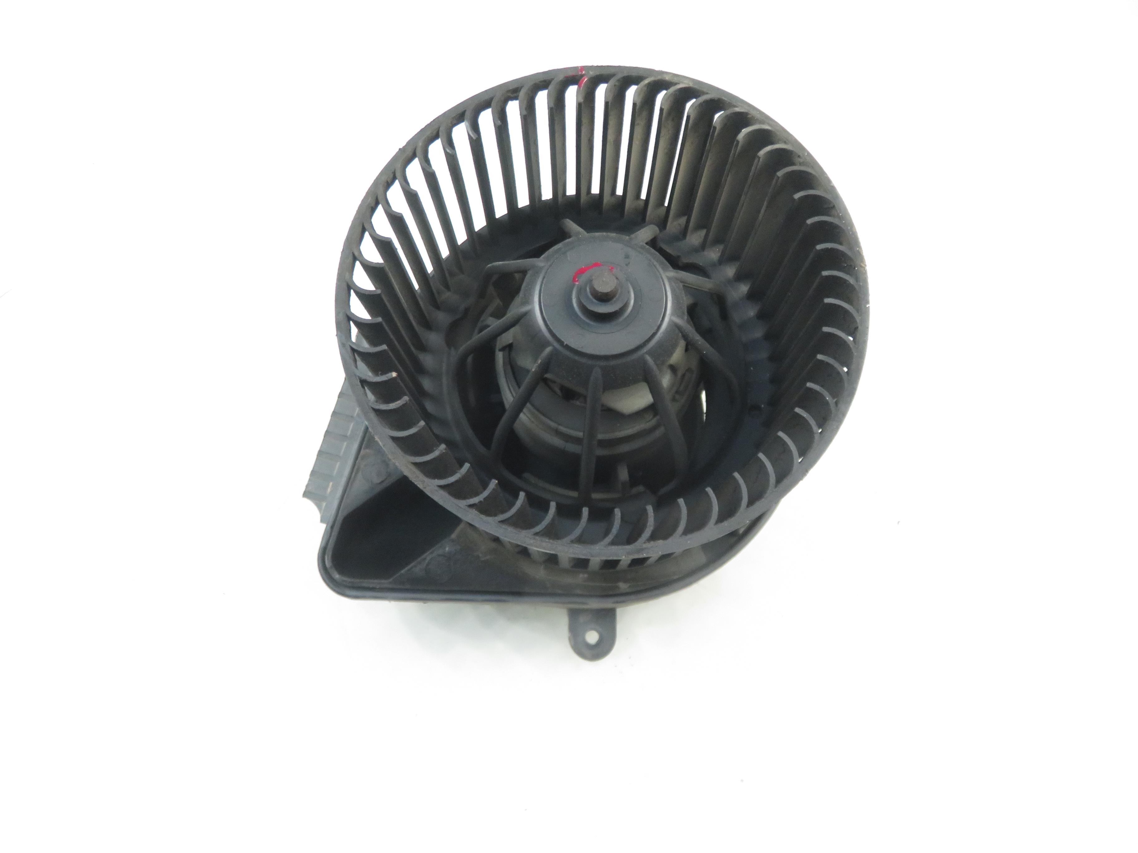 RENAULT Master 2 generation (1997-2010) Blower fan relay 133974W 23856263