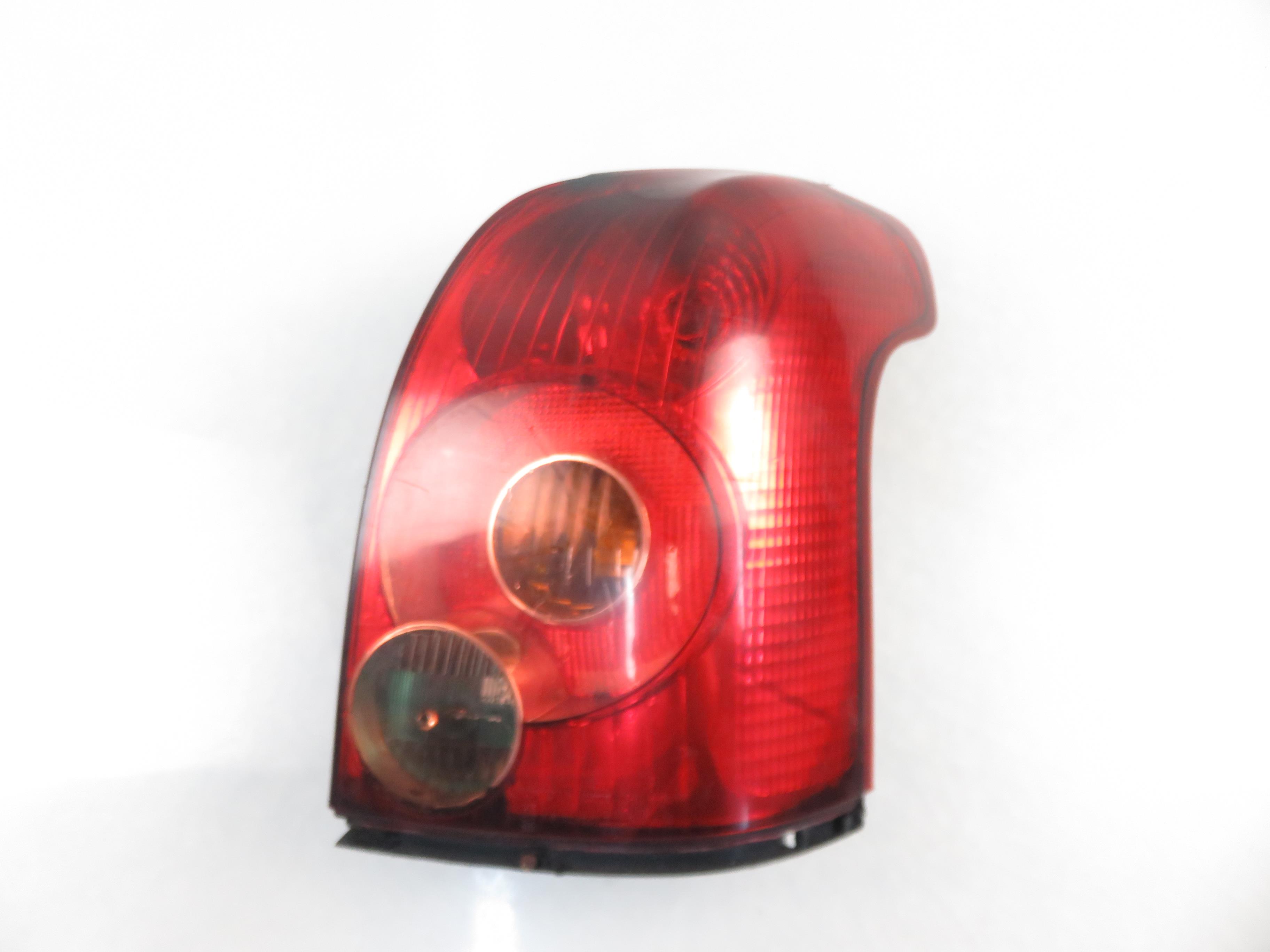 TOYOTA Avensis 2 generation (2002-2009) Rear Right Taillight Lamp 23771469