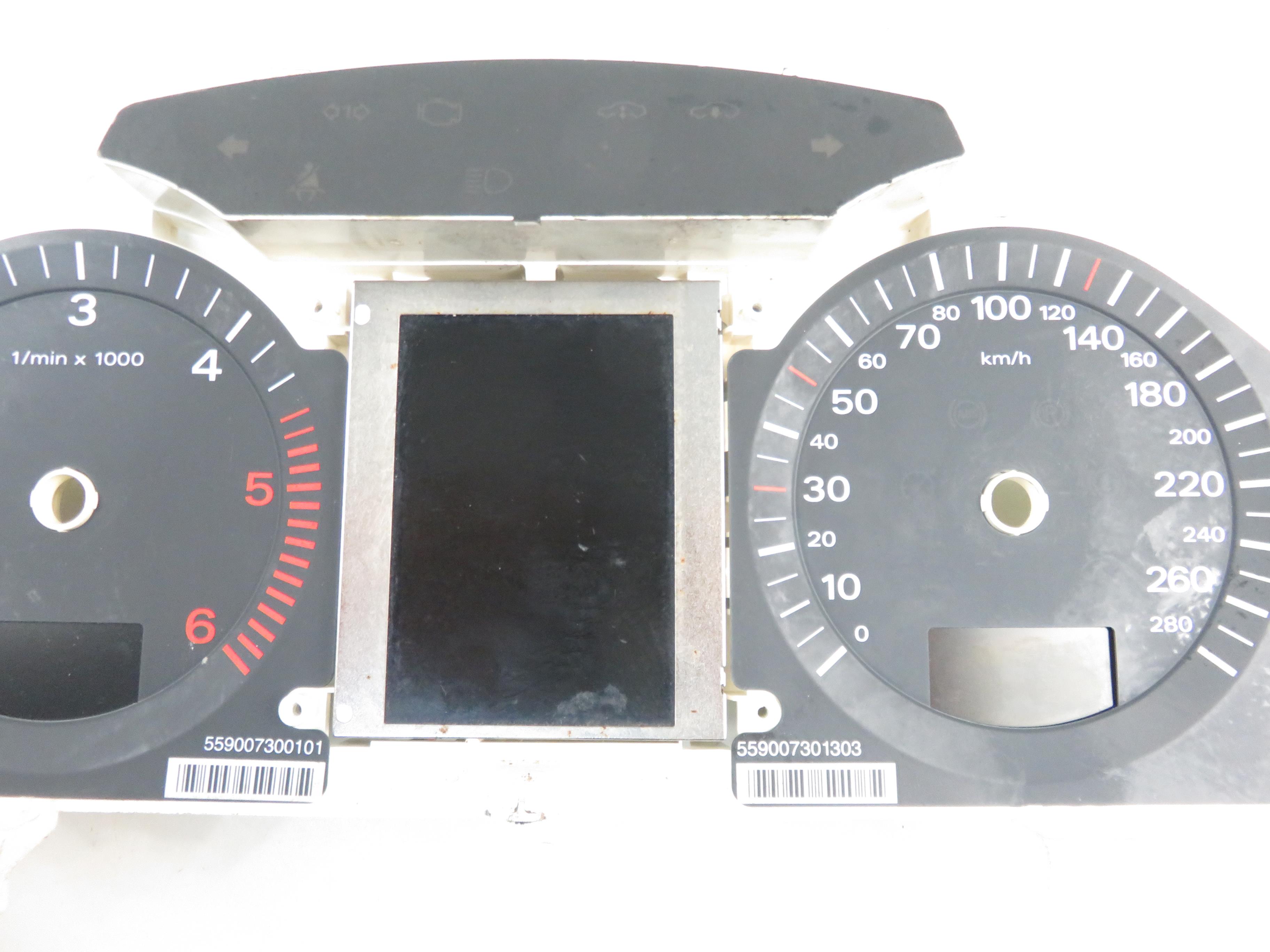 AUDI A6 C6/4F (2004-2011) Spidometras (Prietaisų skydelis) LTE042T45011 23820394