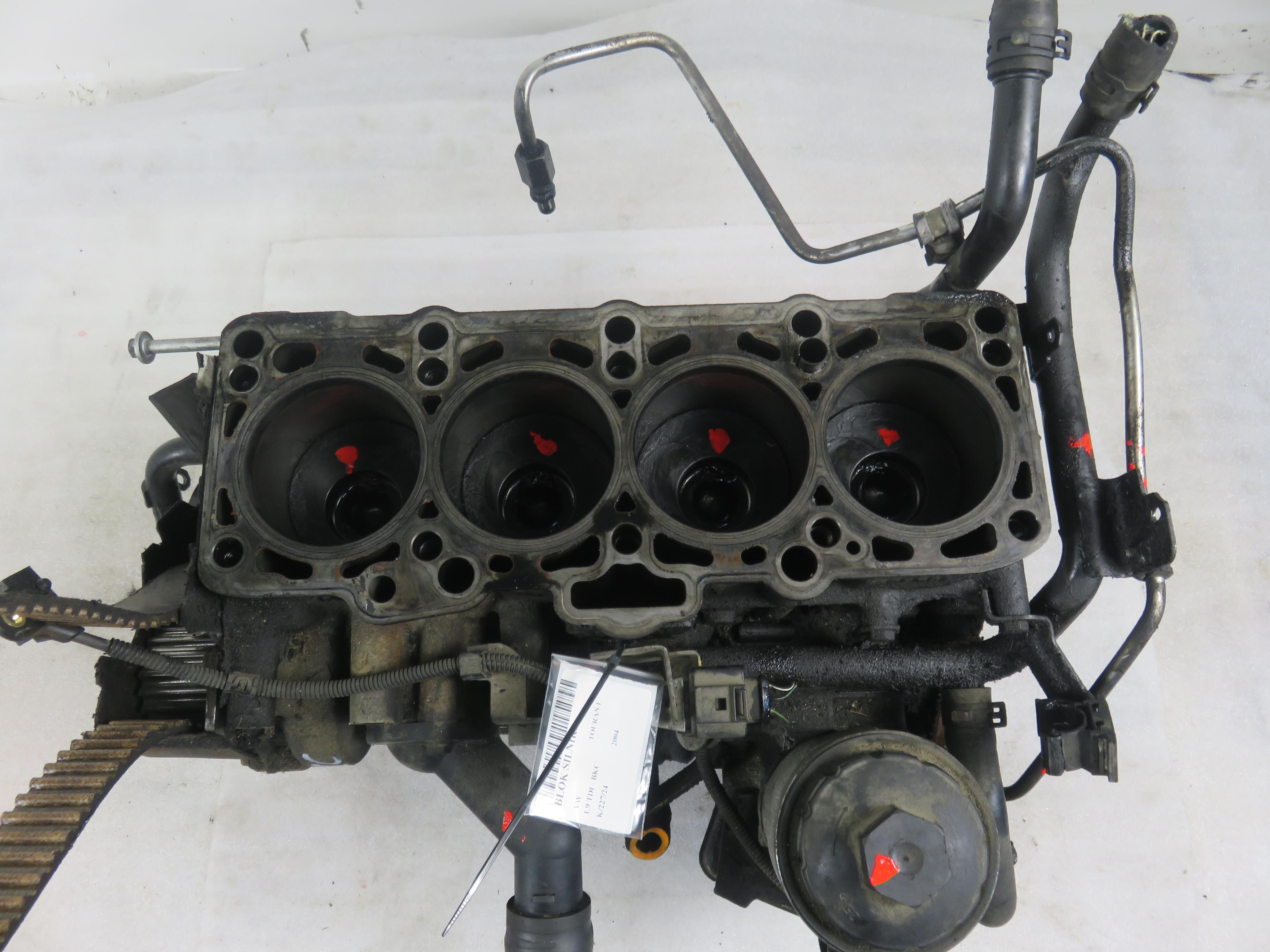 VOLKSWAGEN Touran 1 generation (2003-2015) Engine Block BKC 24864594