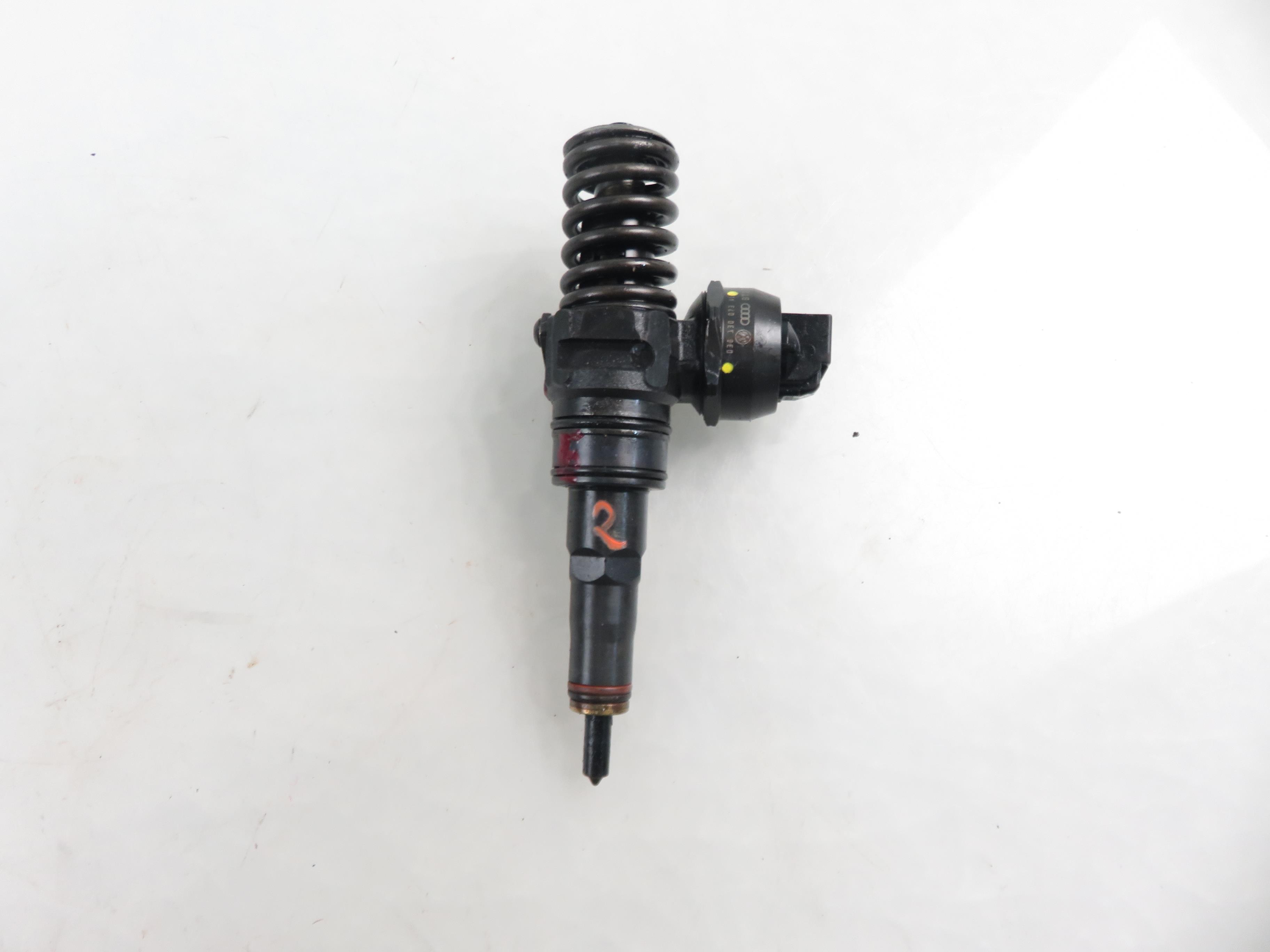 SKODA Octavia 1 generation (1996-2010) Injector de ulei 038130073AL, 0414720039 25818119