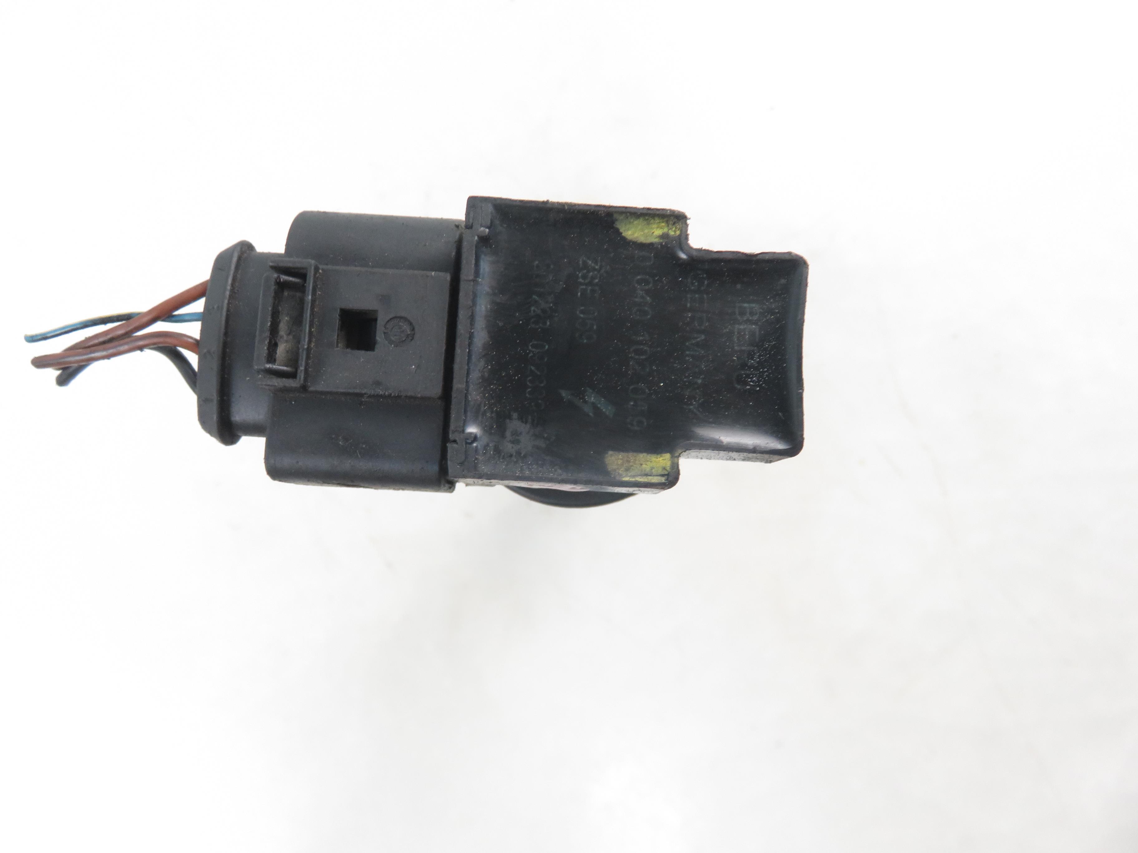 VOLKSWAGEN Fox 2 generation (2003-2009) High Voltage Ignition Coil 0040102059 23819637