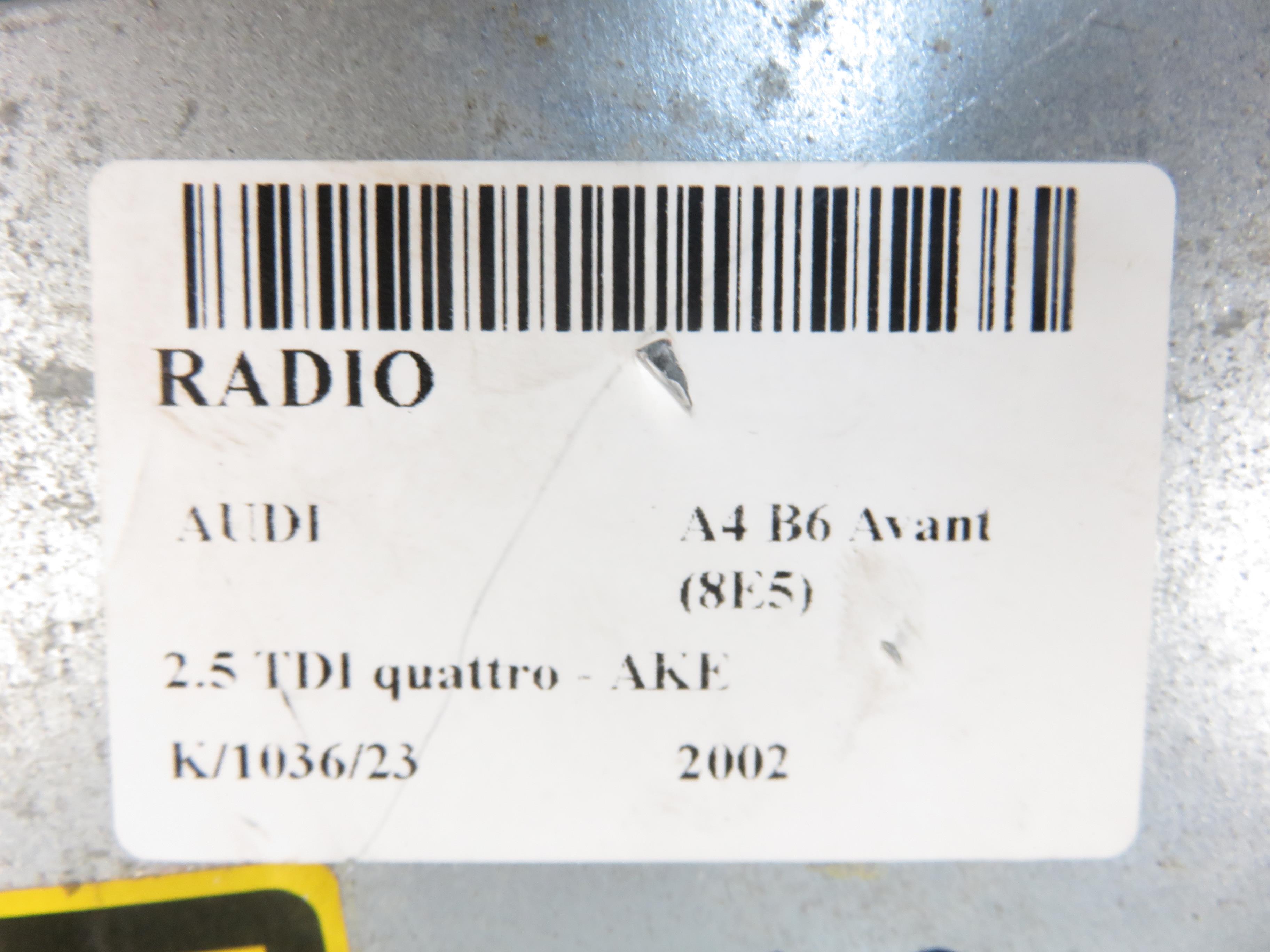 AUDI A4 B6/8E (2000-2005) Muzikos grotuvas be navigacijos 8E0035192B 23820032