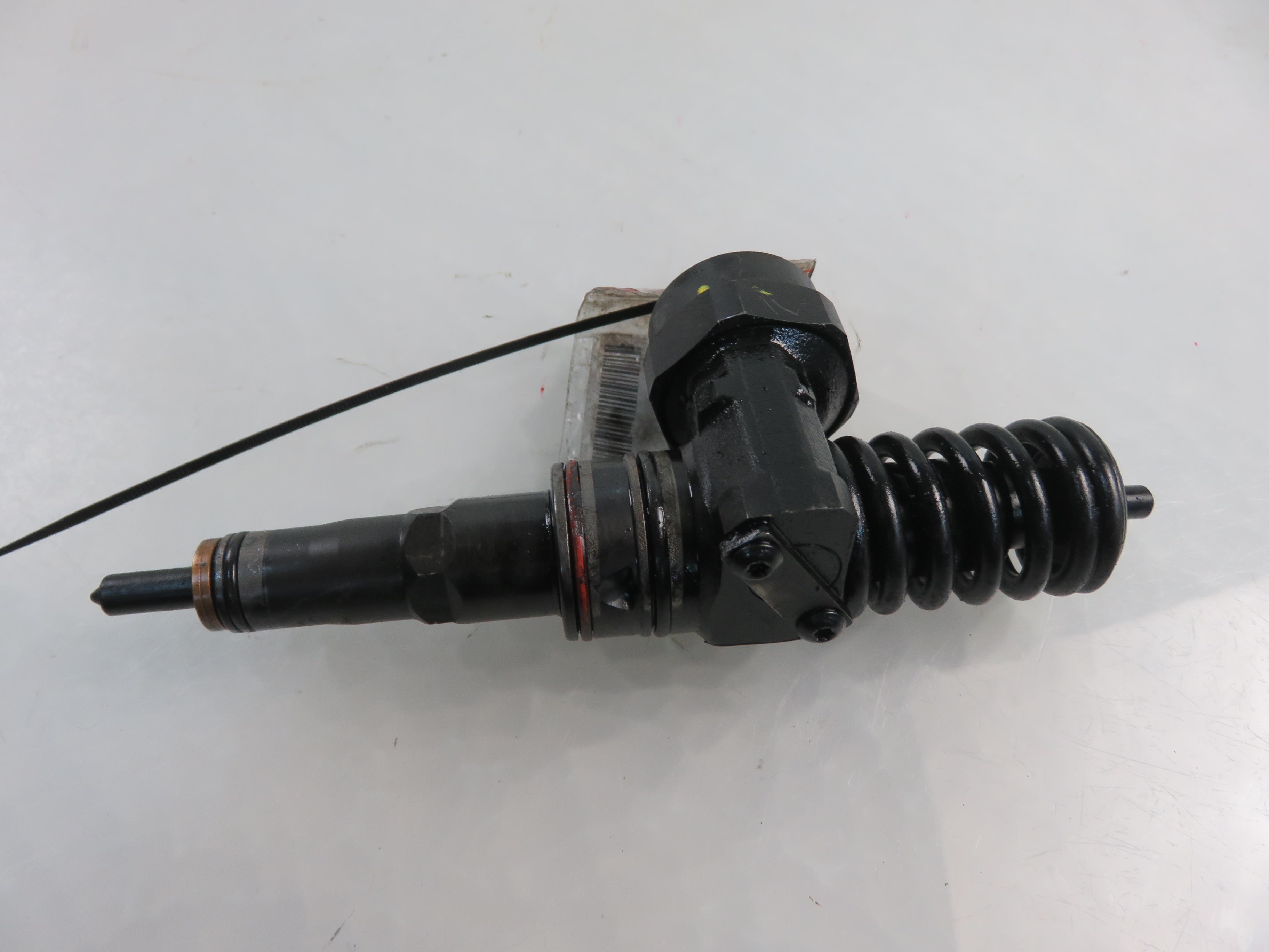 VOLKSWAGEN Passat Variant 1 generation (2010-2024) Oil Injector 038130073F,0414720007 23855688