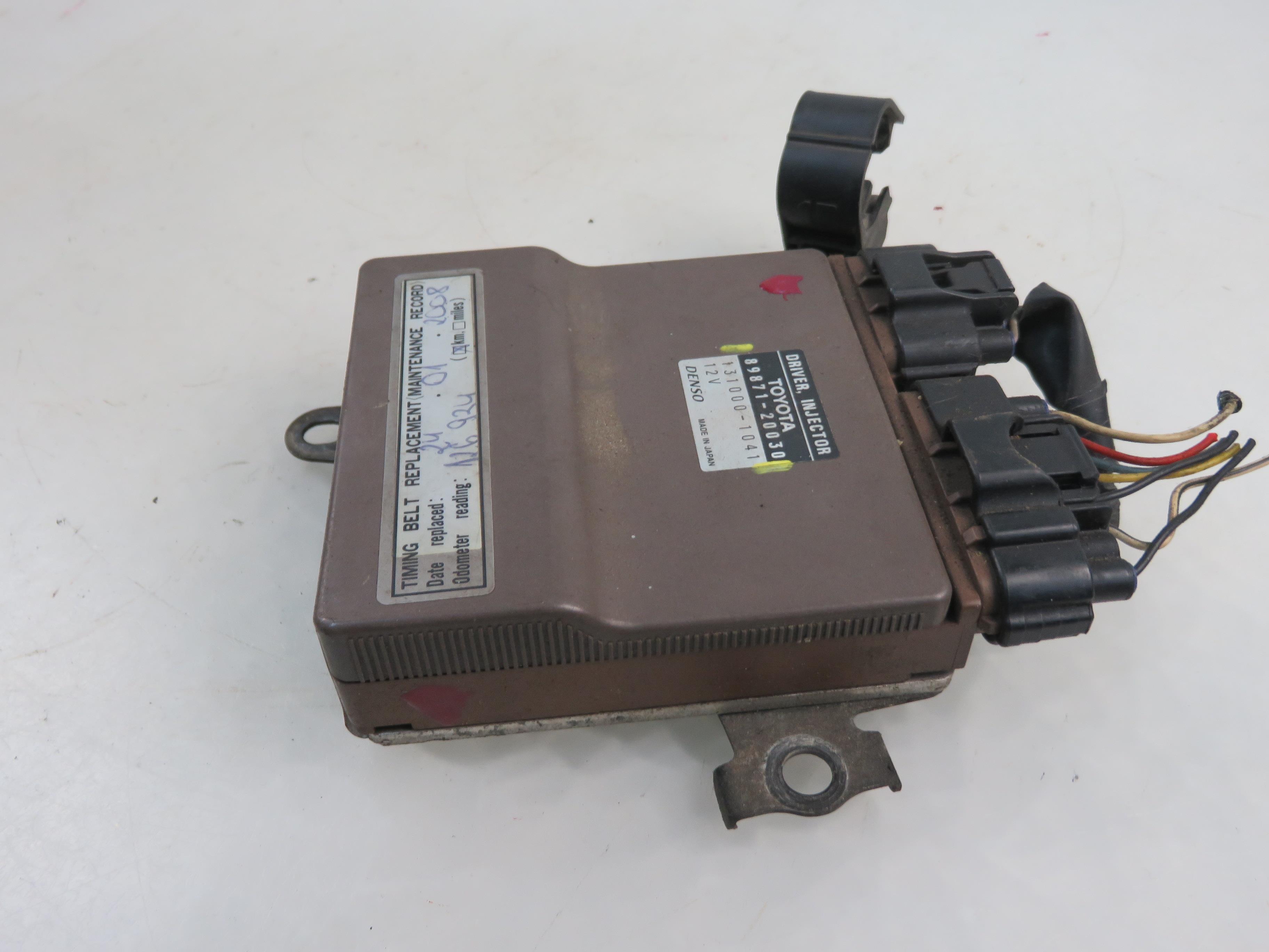 TOYOTA RAV4 2 generation (XA20) (2000-2006) Fuel injectors control unit 8987120030, 1310001041 24818464