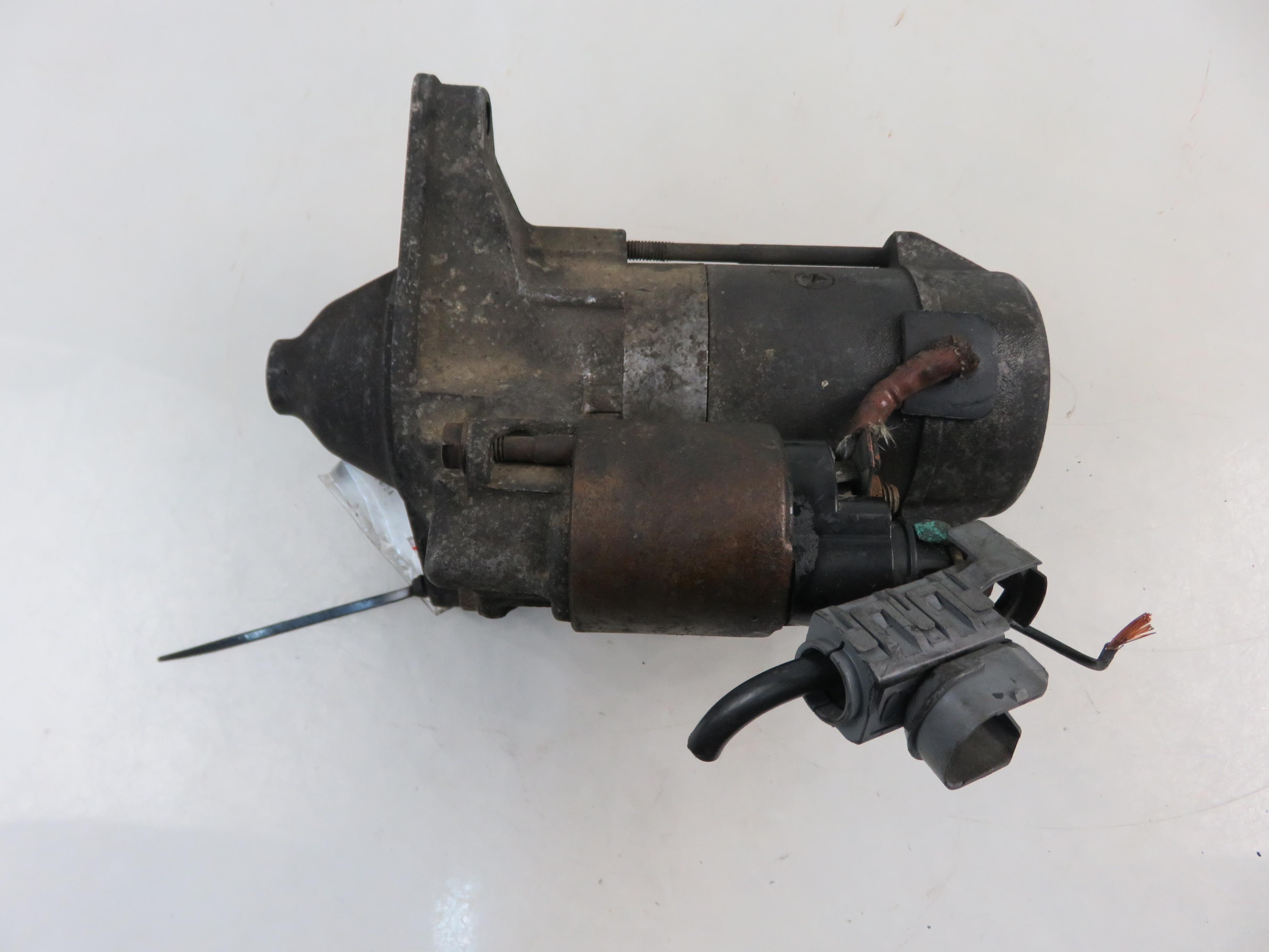 TOYOTA Yaris 1 generation (1999-2005) Starter Motor 281000J020 23926706