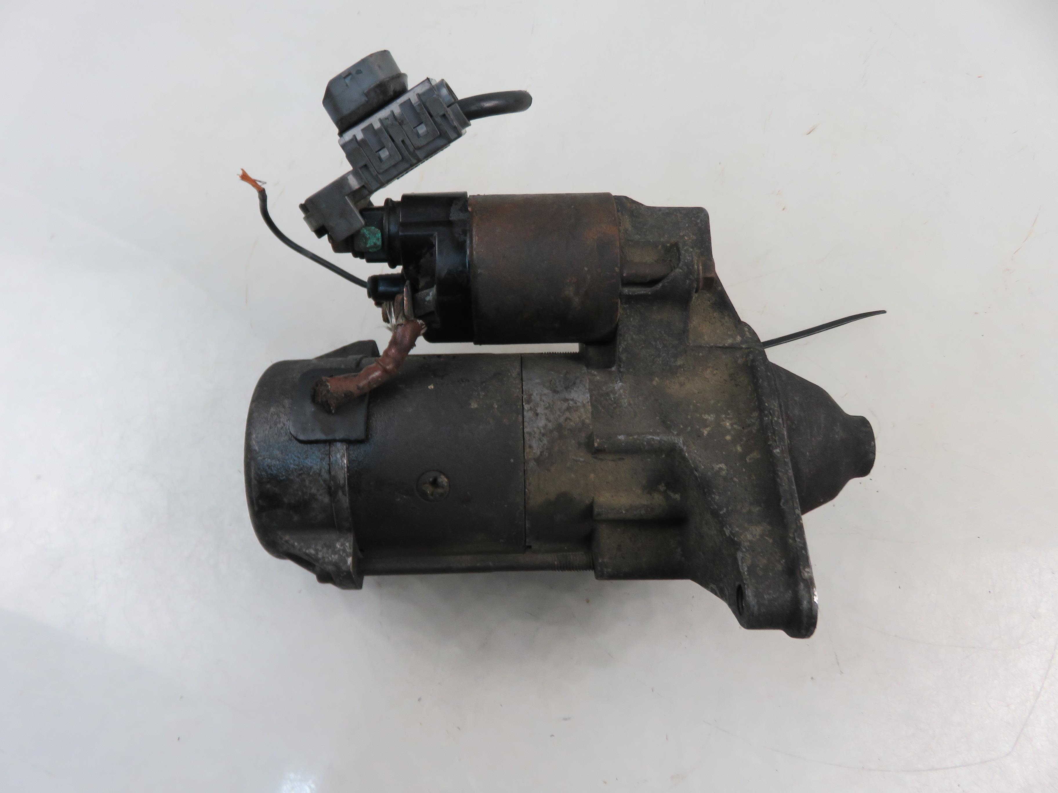 TOYOTA Yaris 1 generation (1999-2005) Starter Motor 281000J020 23926706