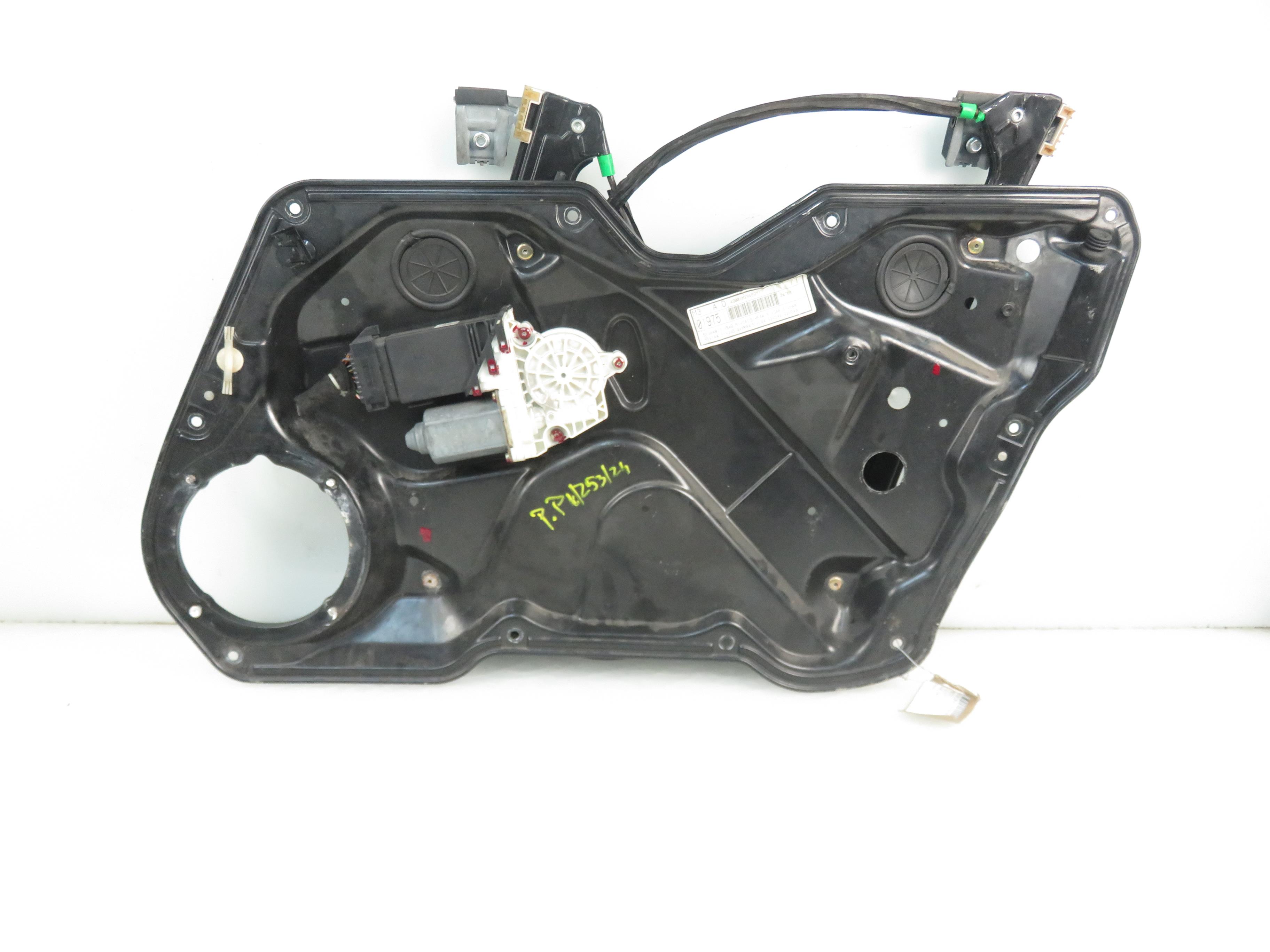 SEAT Leon 1 generation (1999-2005) Front Right Door Window Regulator 1M0837756 25604777