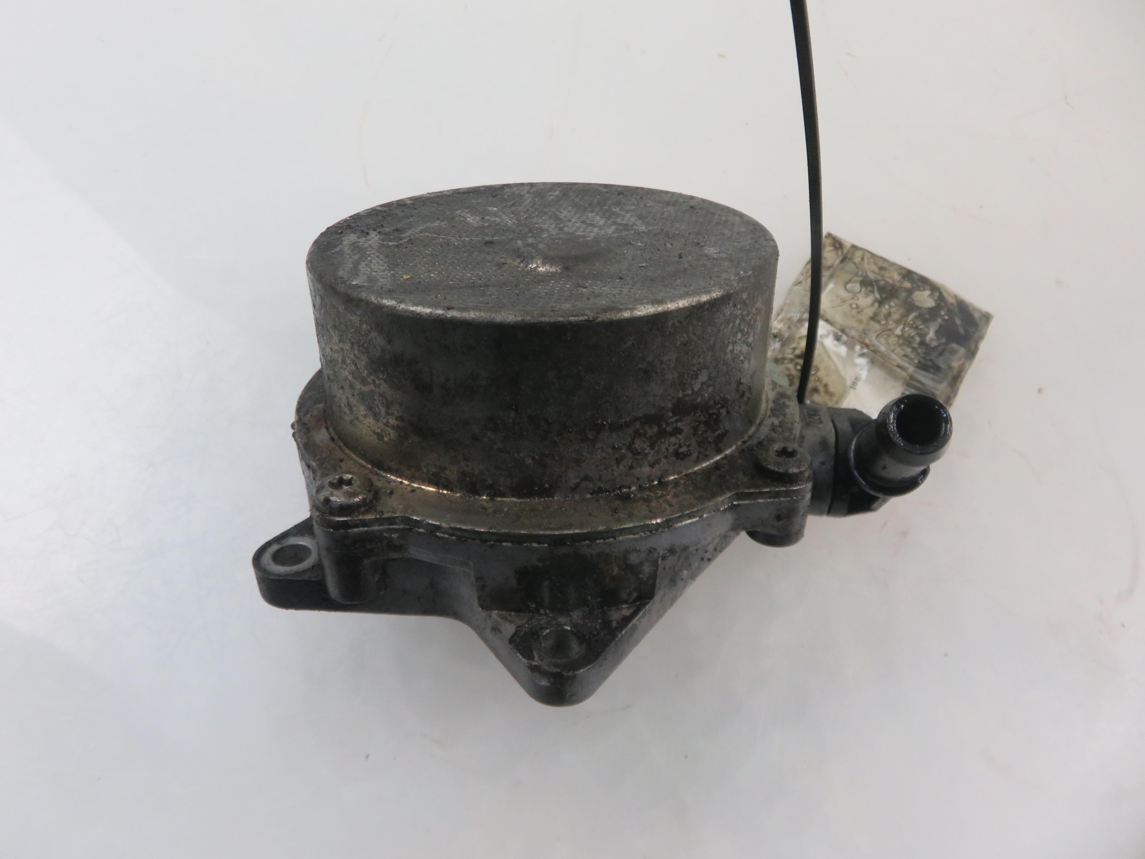 AUDI A6 C5/4B (1997-2004) Vakuum pumpe 25766447