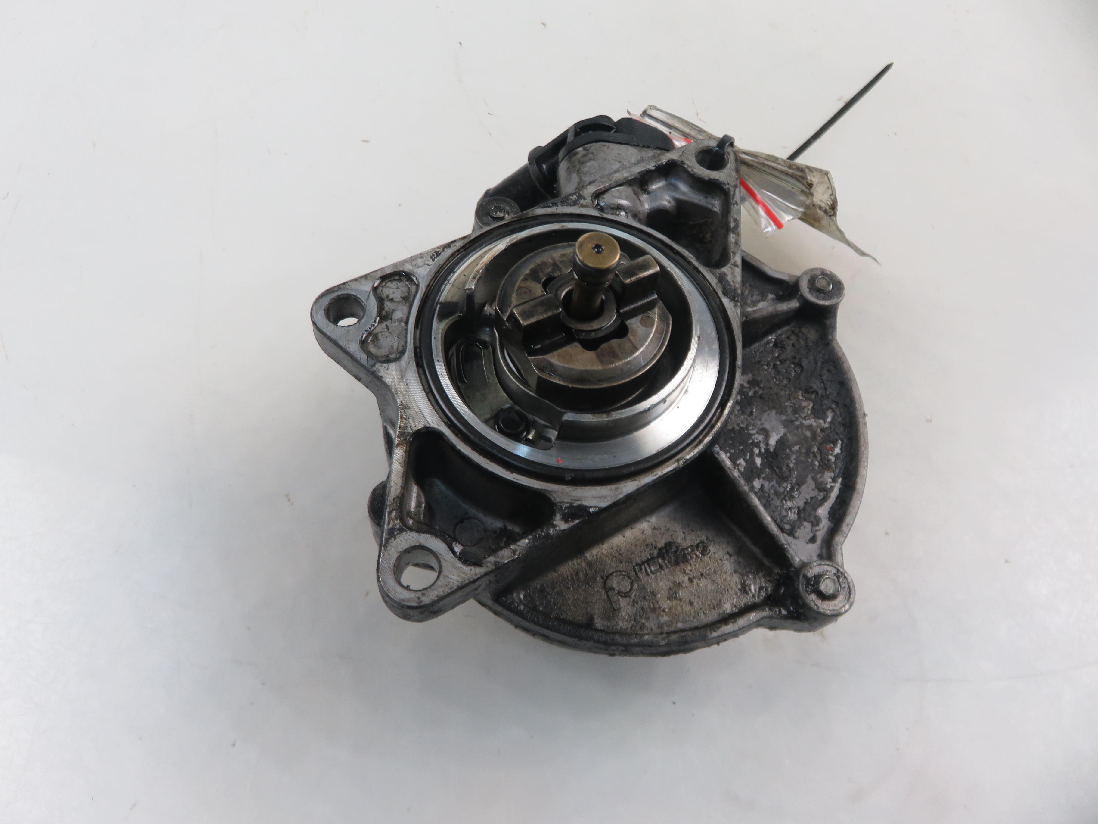 AUDI A6 C5/4B (1997-2004) Vakuum pumpe 25766447