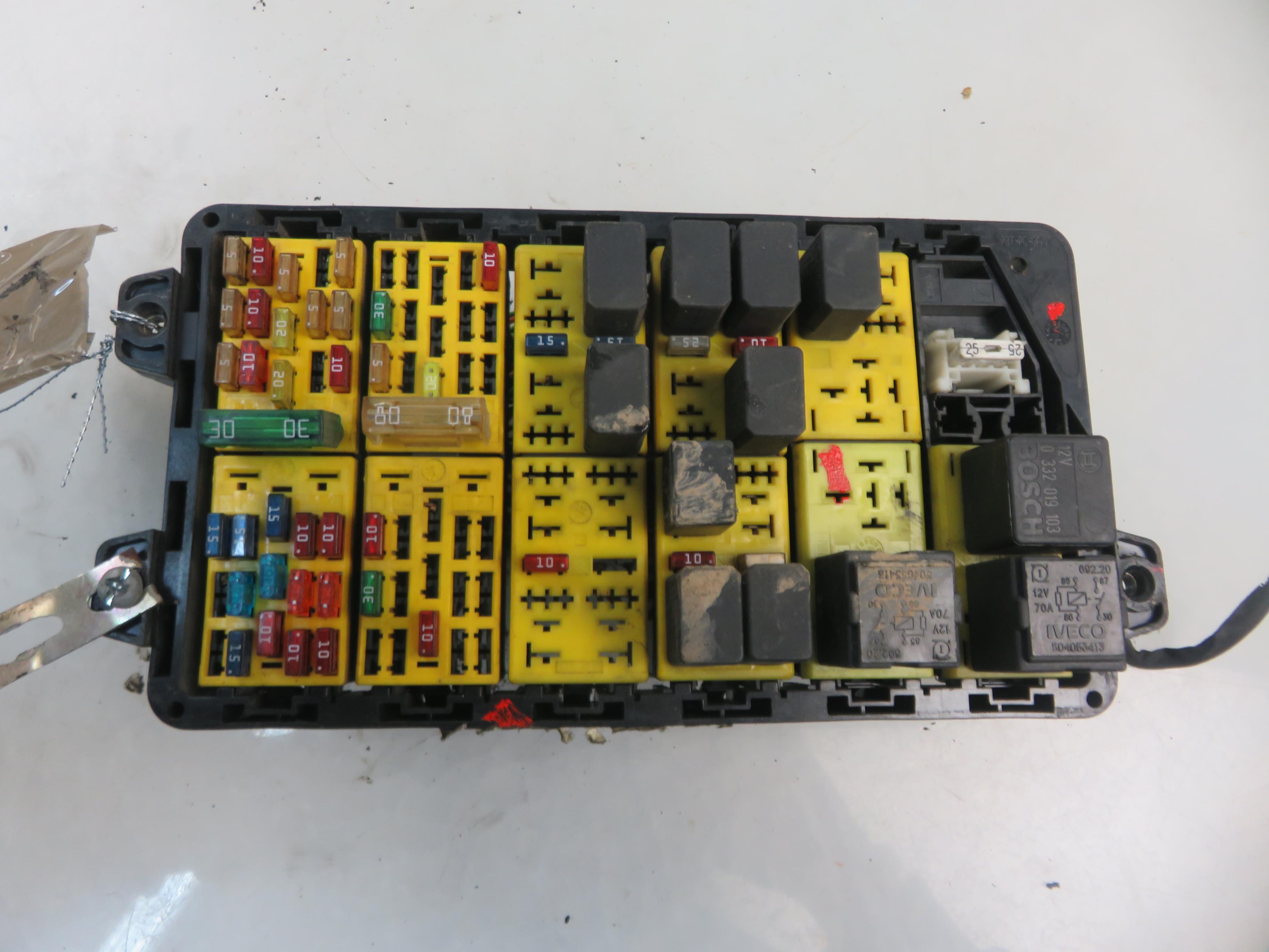 IVECO Daily 3 generation Fuse Box 24349043