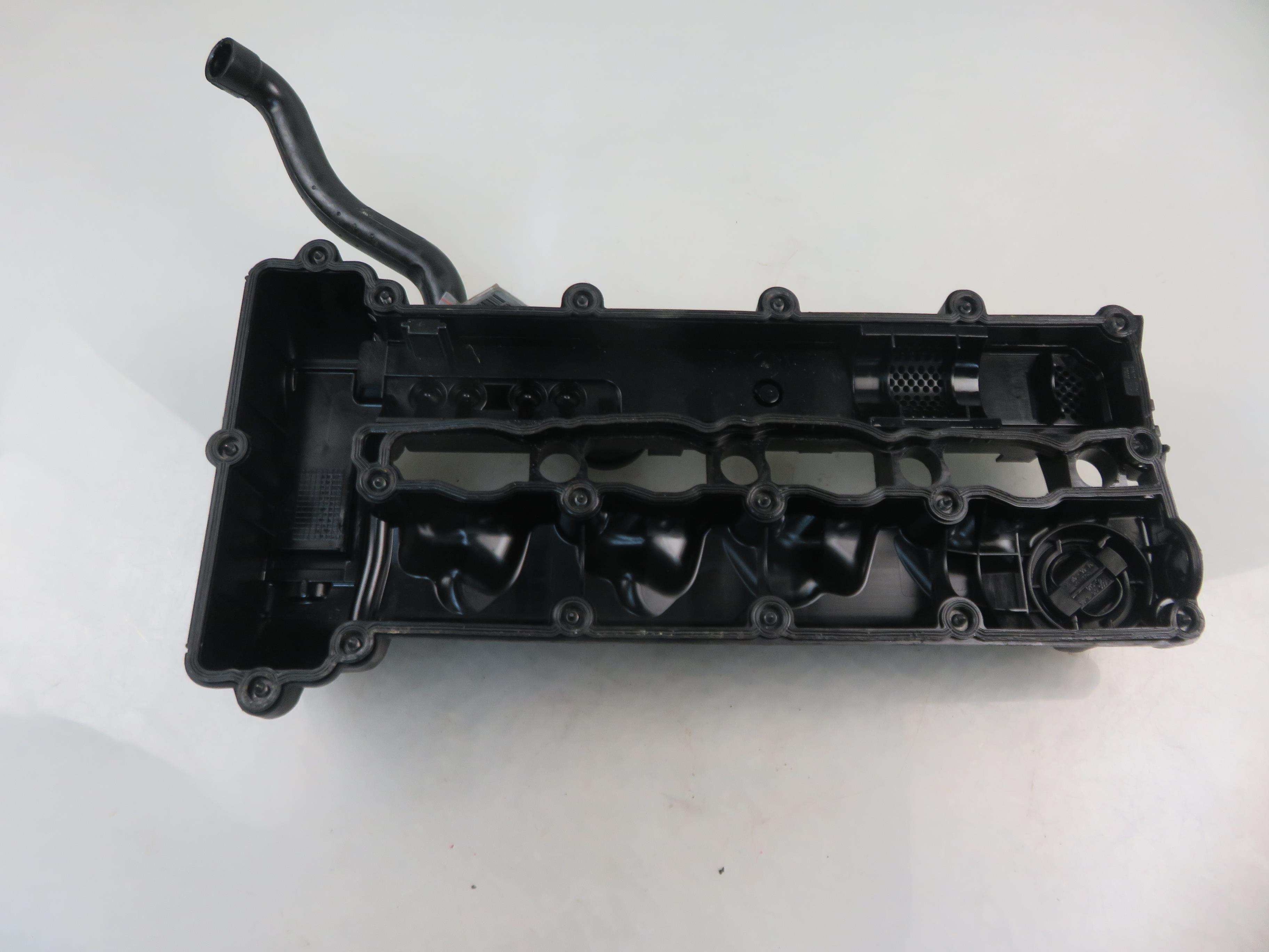 MERCEDES-BENZ CLA-Class C117 (2013-2016) Valve Cover A6510109018 23926677