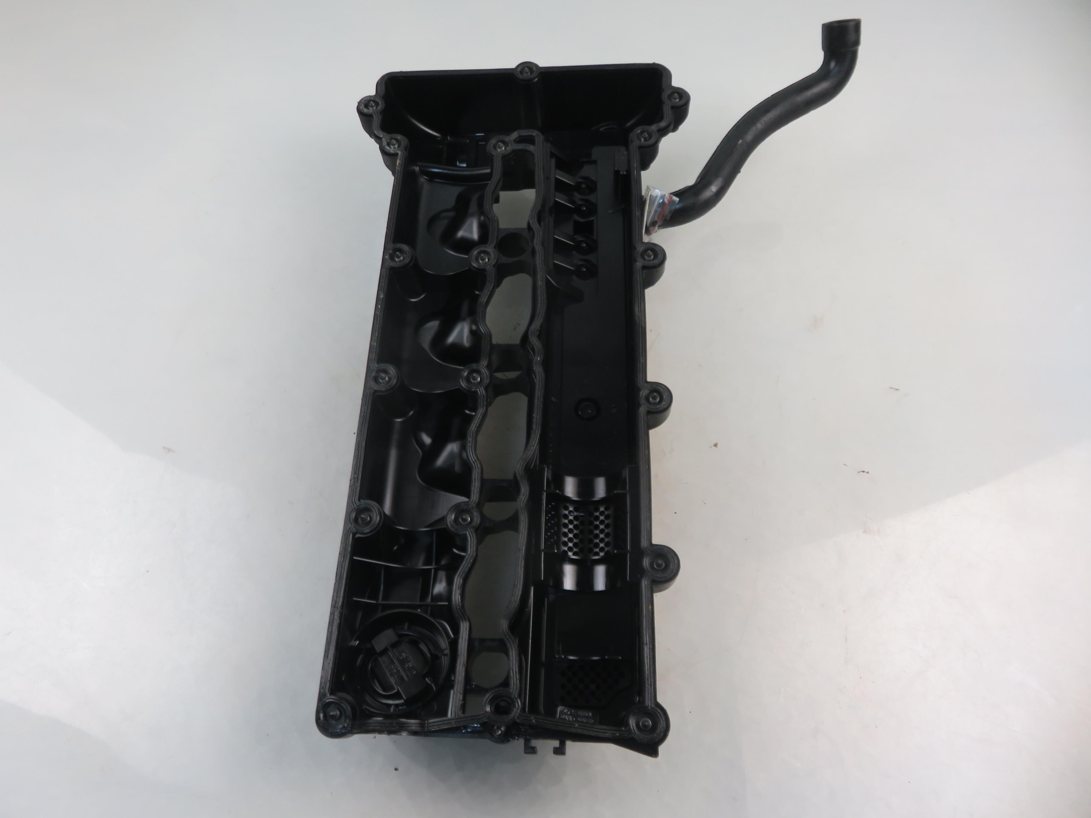 MERCEDES-BENZ CLA-Class C117 (2013-2016) Valve Cover A6510109018 23926677