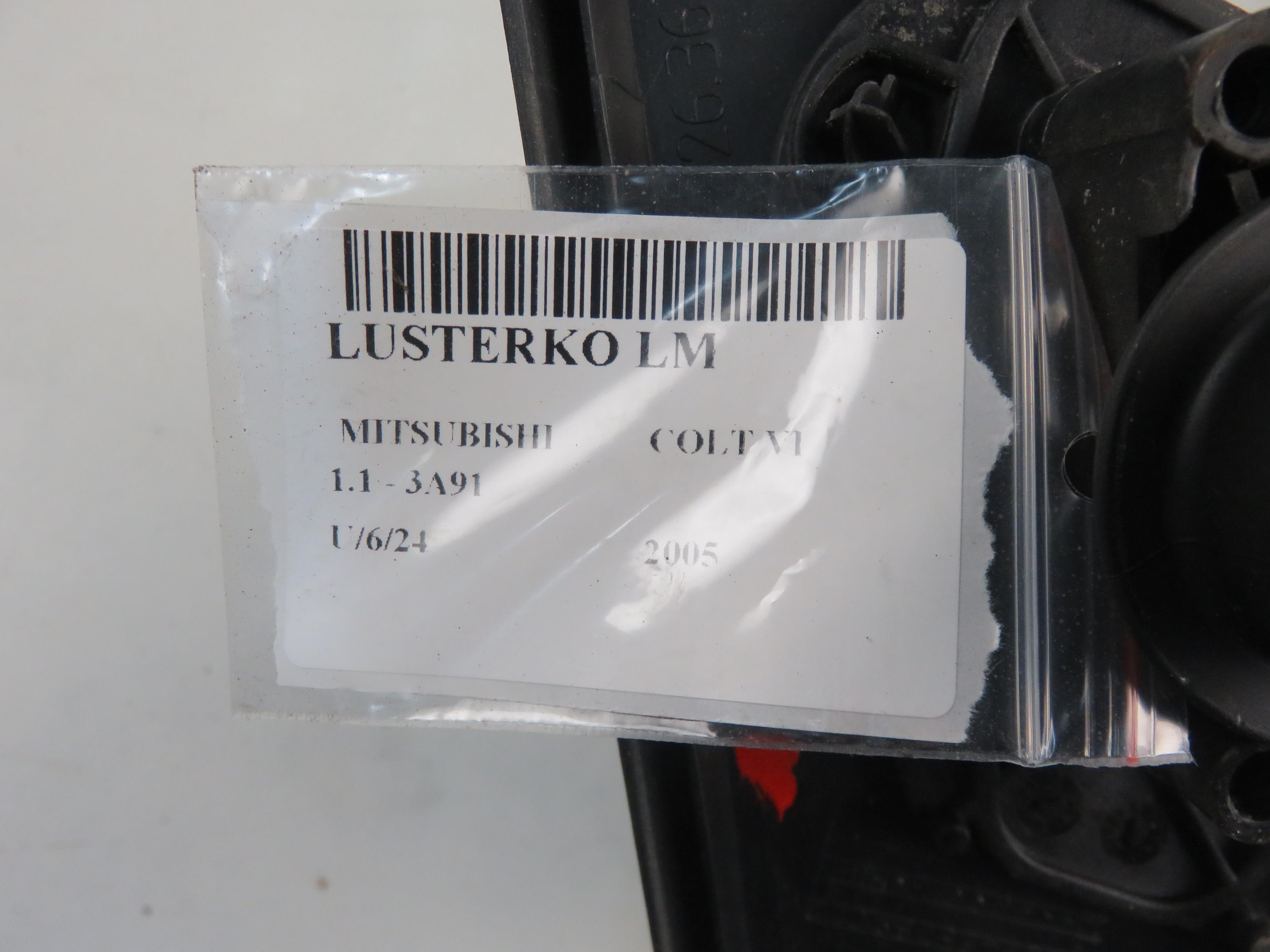 MITSUBISHI Colt 6 generation (2002-2013) Priekinių kairių durų veidrodis 24348897