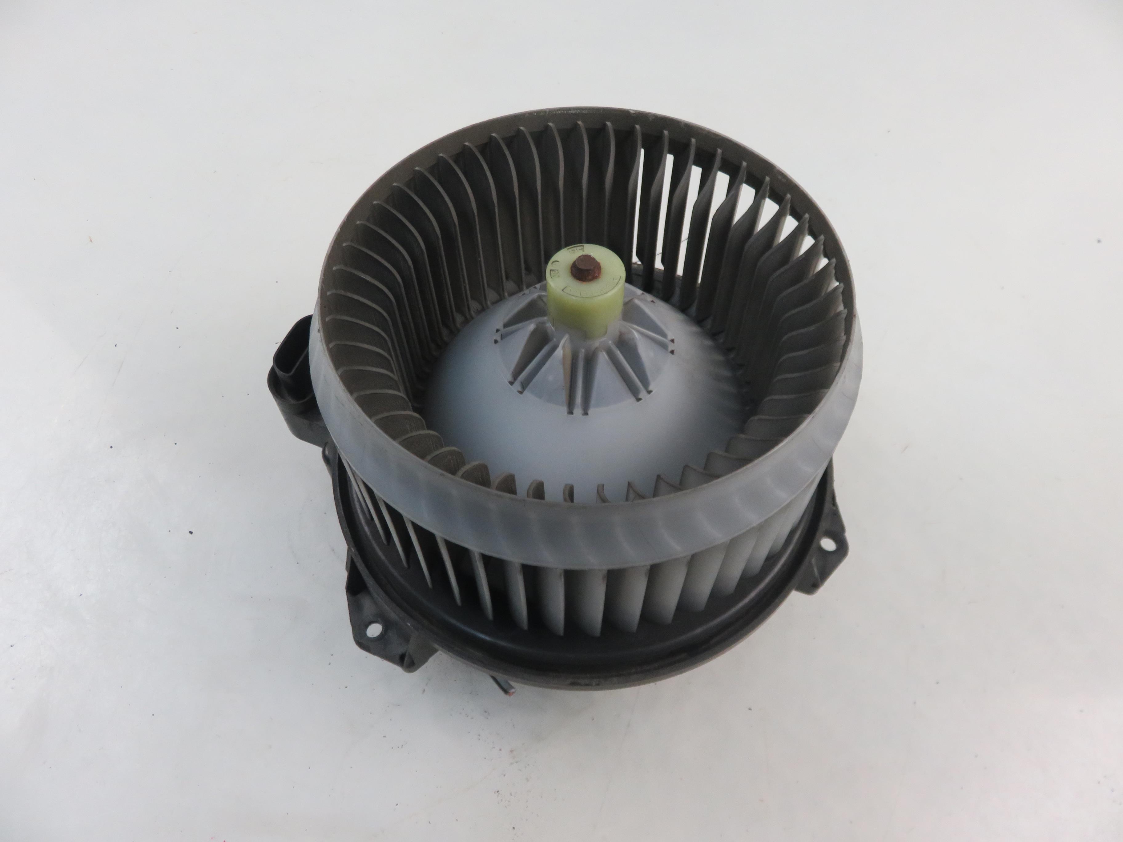 TOYOTA RAV4 3 generation (XA30) (2005-2012) Blower fan relay 2727008043 24349075