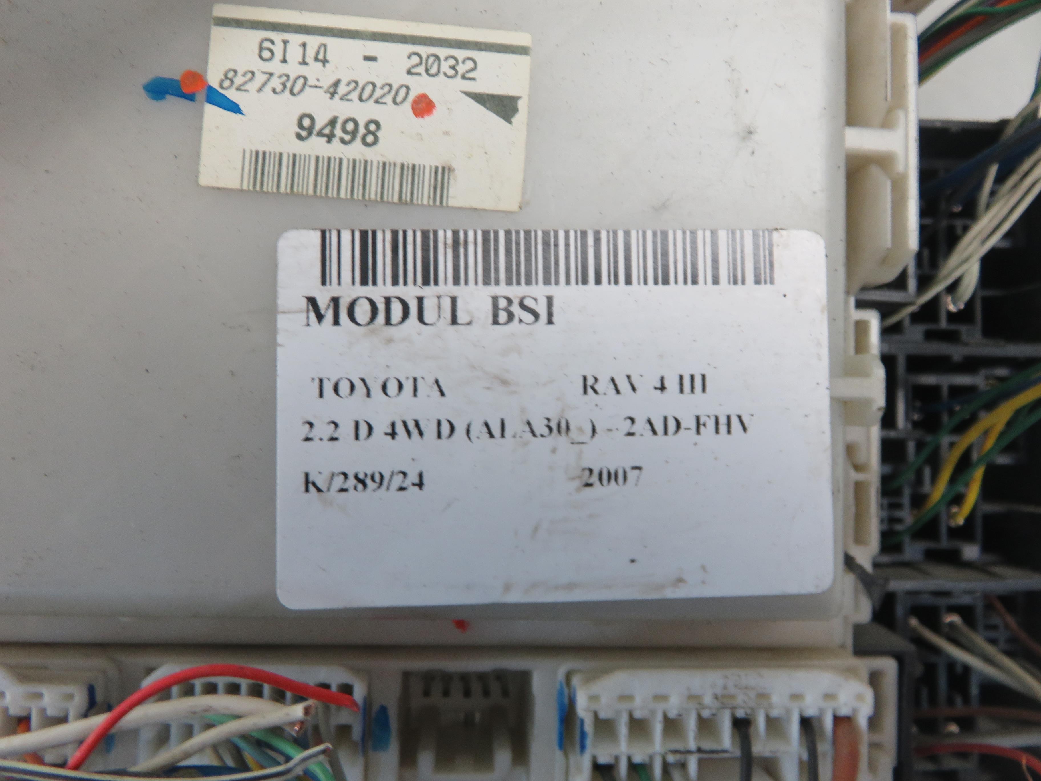 TOYOTA RAV4 3 generation (XA30) (2005-2012) Comfort Control Unit 8273042020 24027761