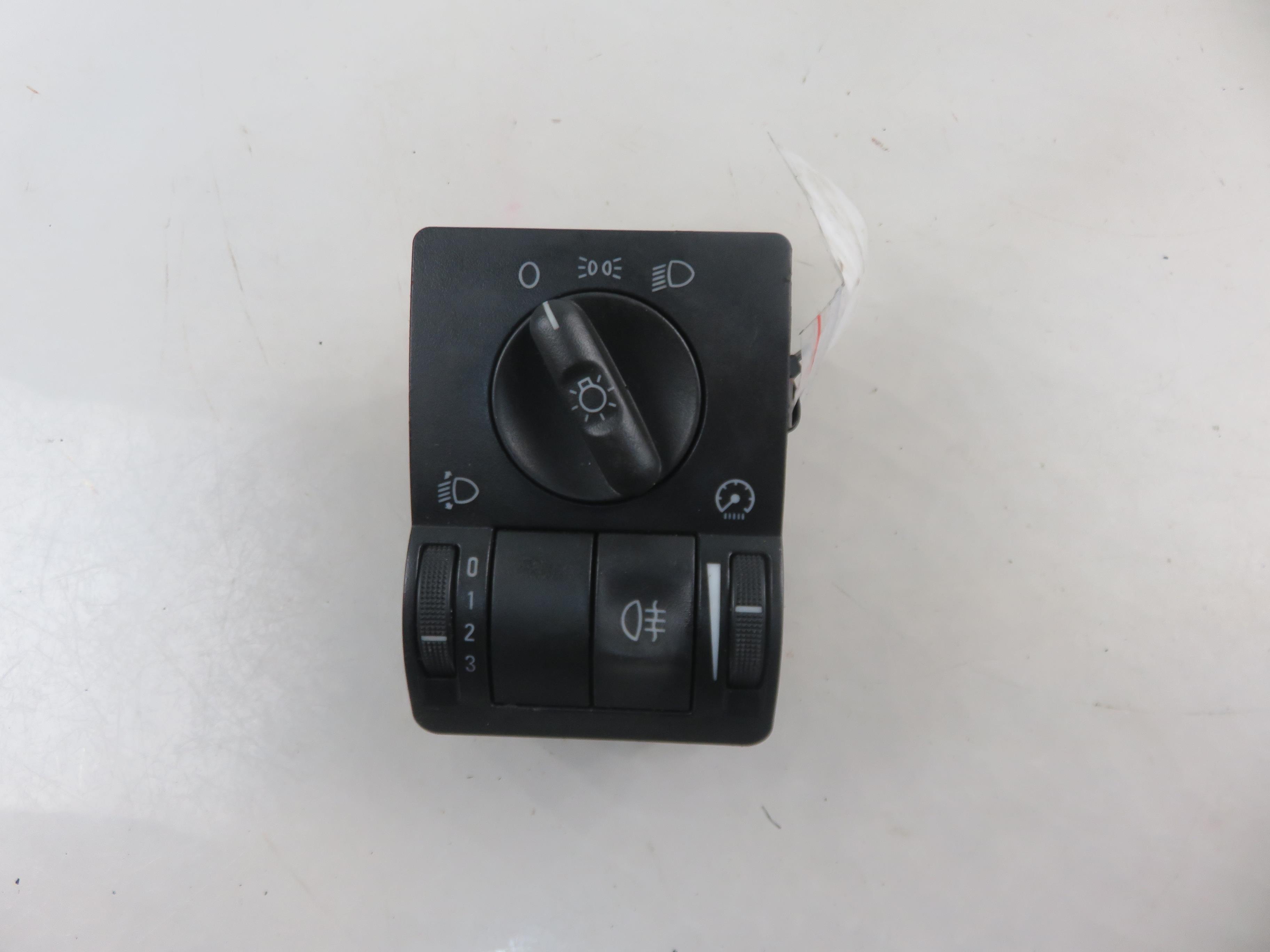OPEL Tigra 2 generation (2004-2009) Headlight Switch Control Unit 9116613 24246795
