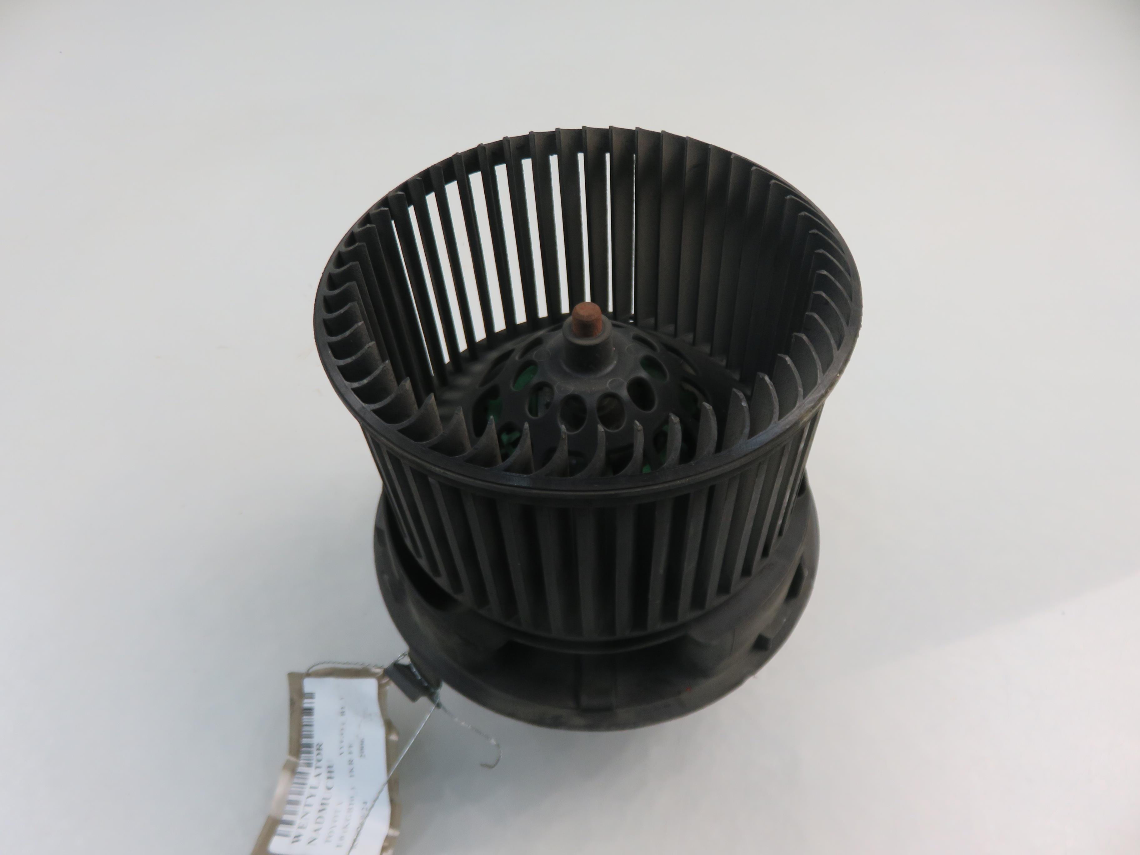 TOYOTA Aygo 1 generation (2005-2014) Salono pečiuko ventiliatoriaus rėlė N101813C 24349122
