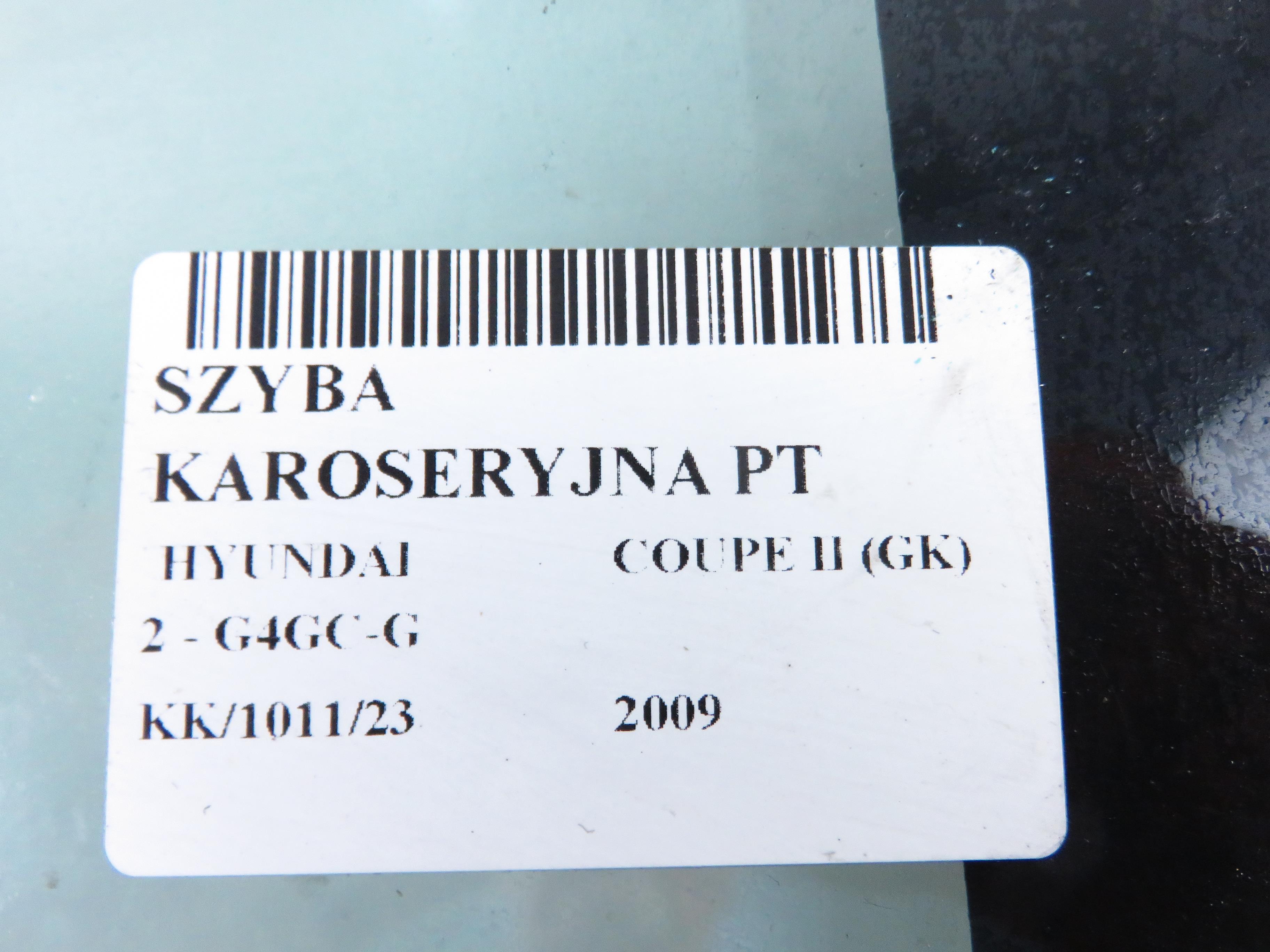 HYUNDAI GK (2 generation) (2001-2009) Dešinės pusės galinis šoninis kėbulo stiklas 24671257
