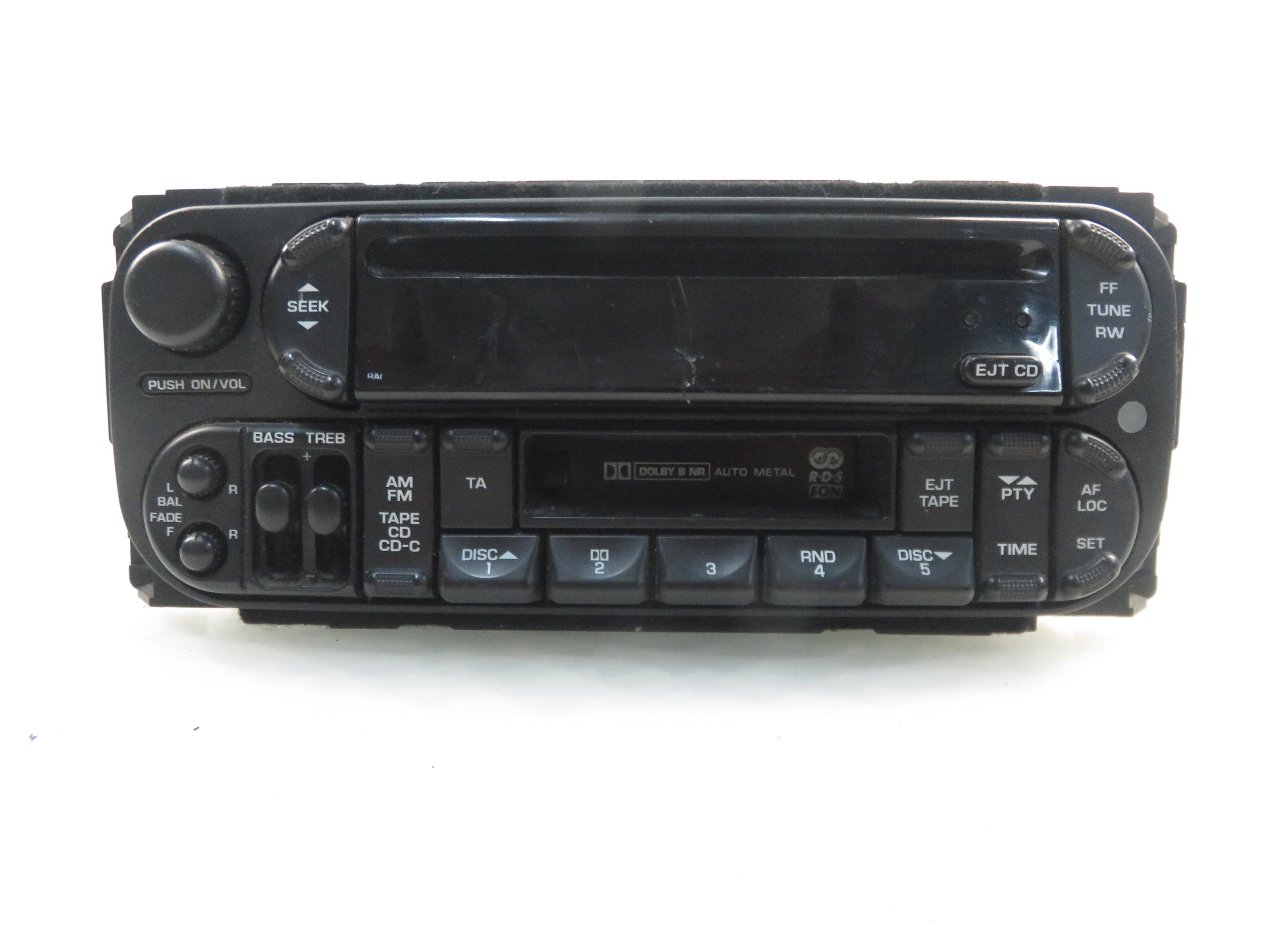 CHRYSLER Voyager 4 generation (2001-2007) Music Player Without GPS 05064385AF 24694278