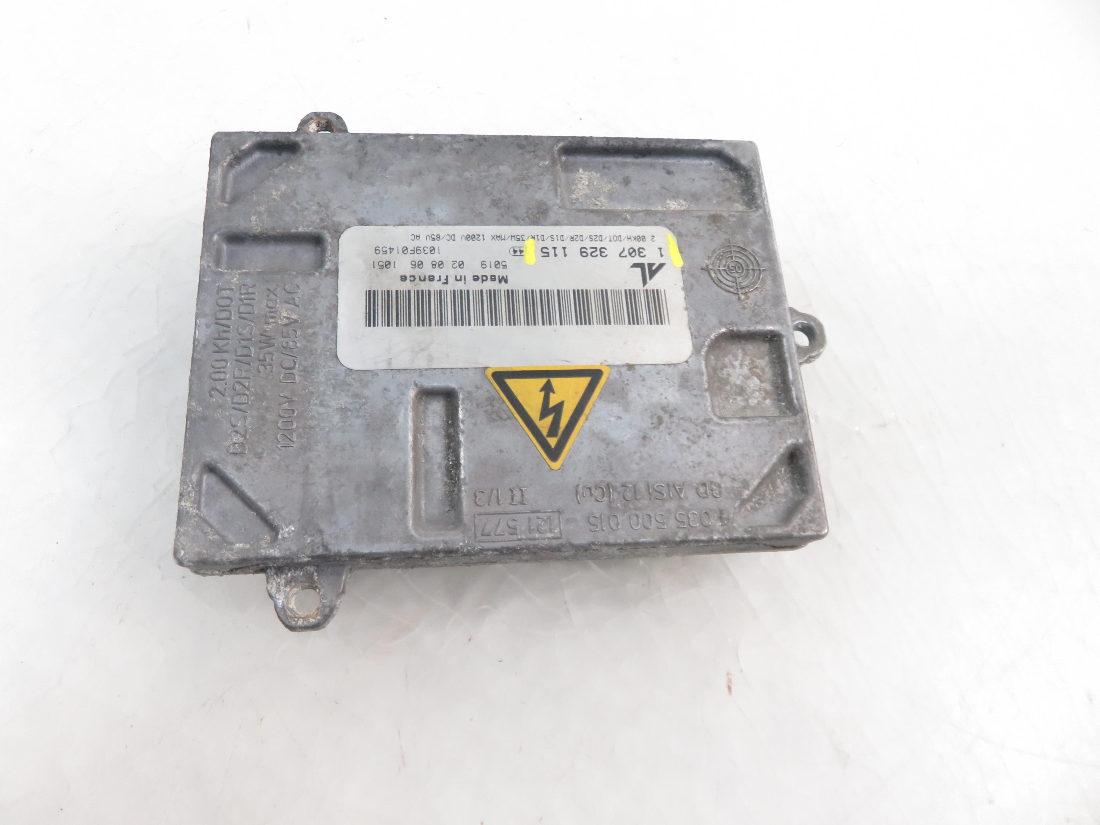 AUDI A4 B7/8E (2004-2008) Ksenona bloks 1307329115 24670982