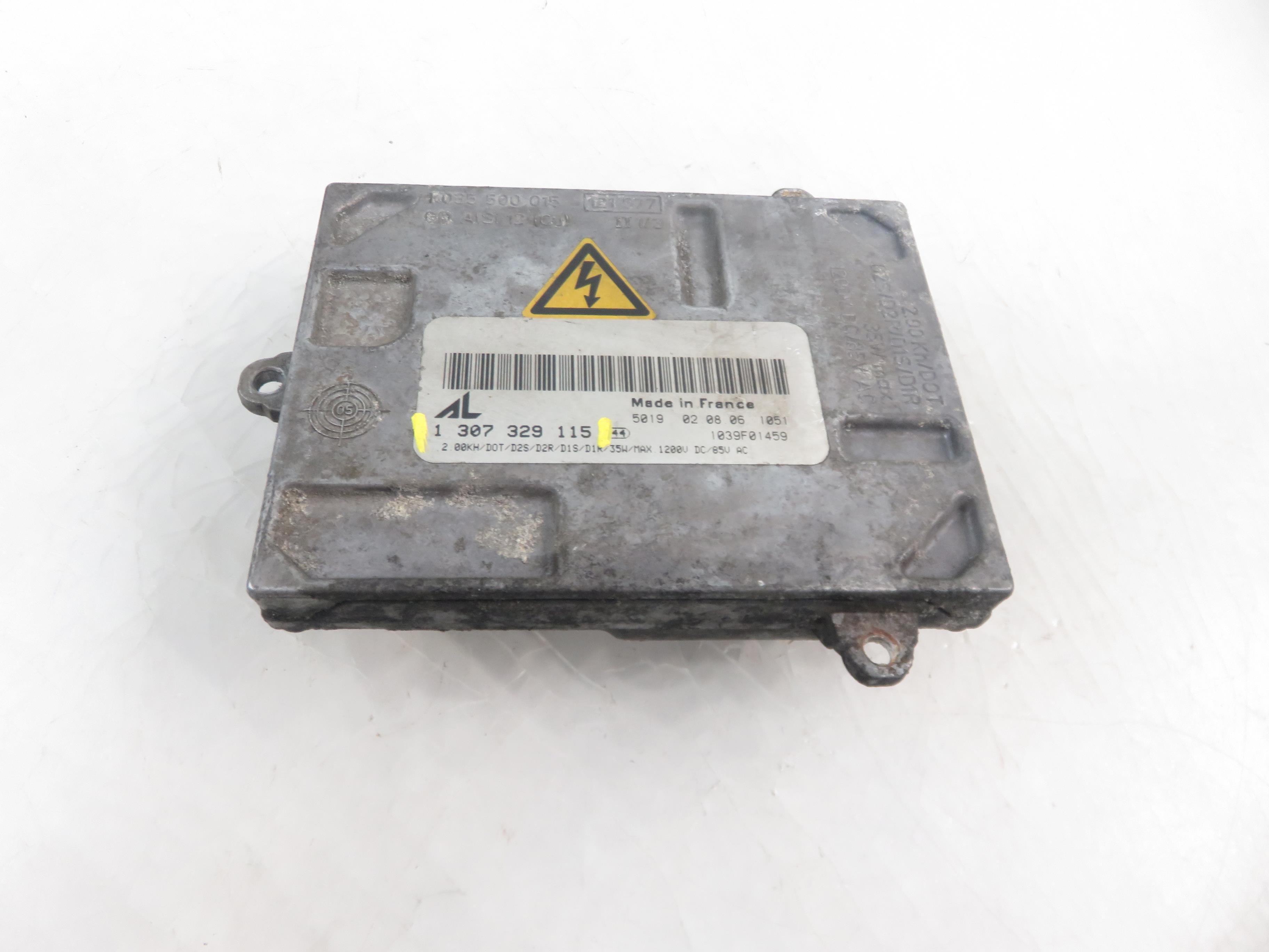 AUDI A4 B7/8E (2004-2008) Ksenona bloks 1307329115 24670982