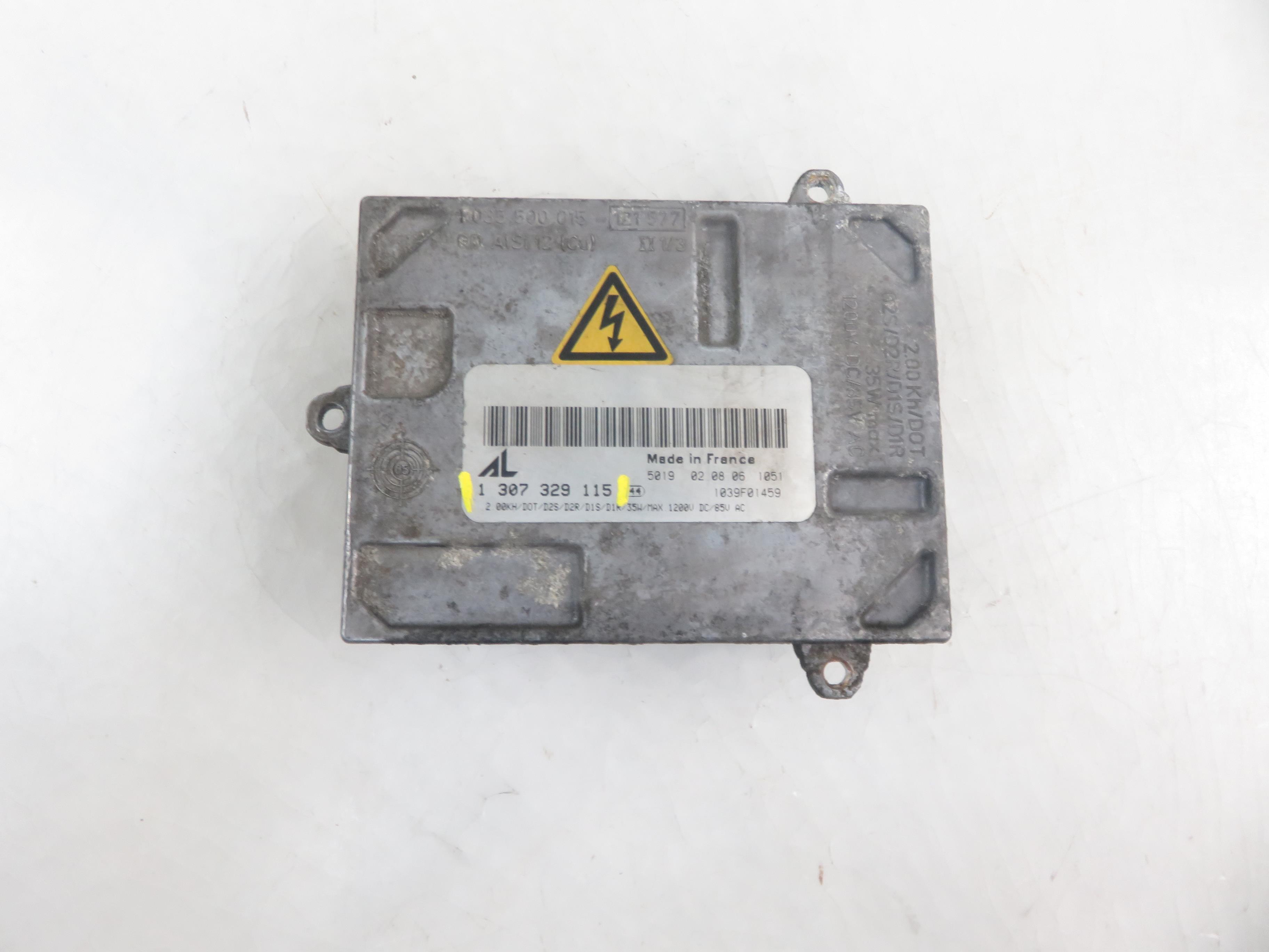 AUDI A4 B7/8E (2004-2008) Ksenona bloks 1307329115 24670982